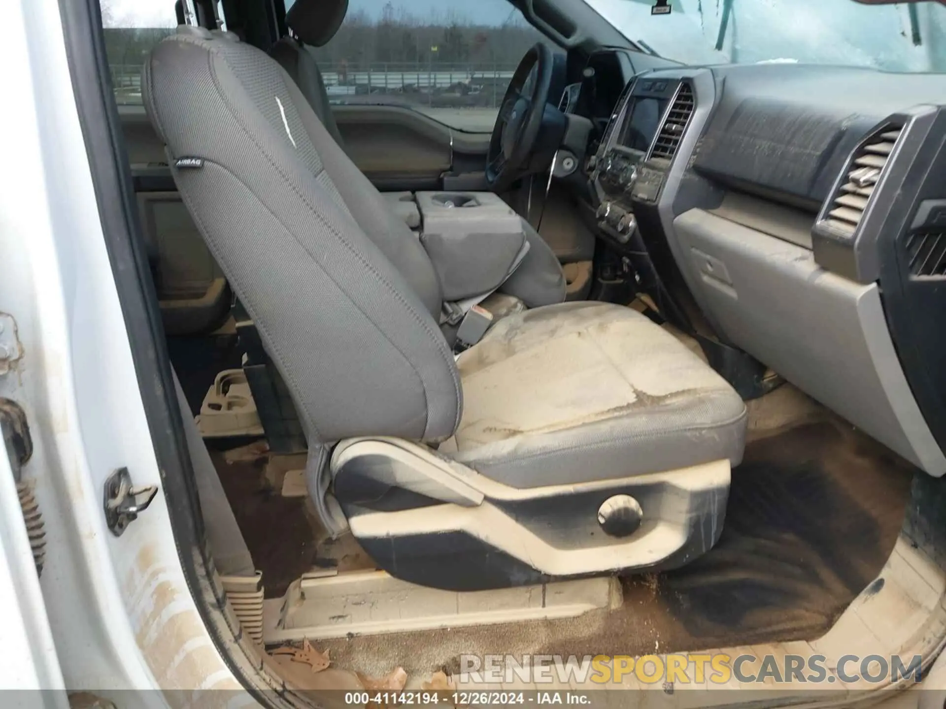 5 Photograph of a damaged car 1FTEW1EPXLFC35233 FORD F-150 2020