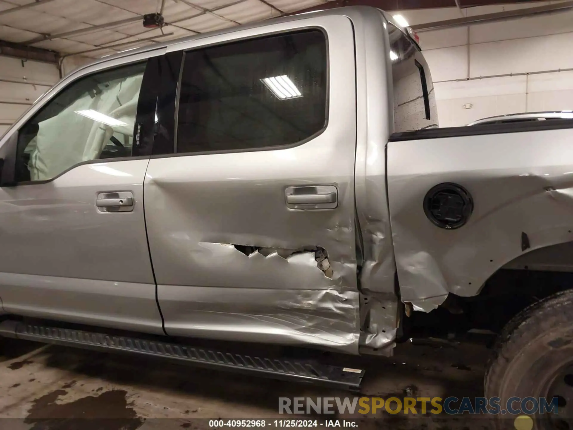 15 Photograph of a damaged car 1FTEW1EPXLKD75175 FORD F-150 2020