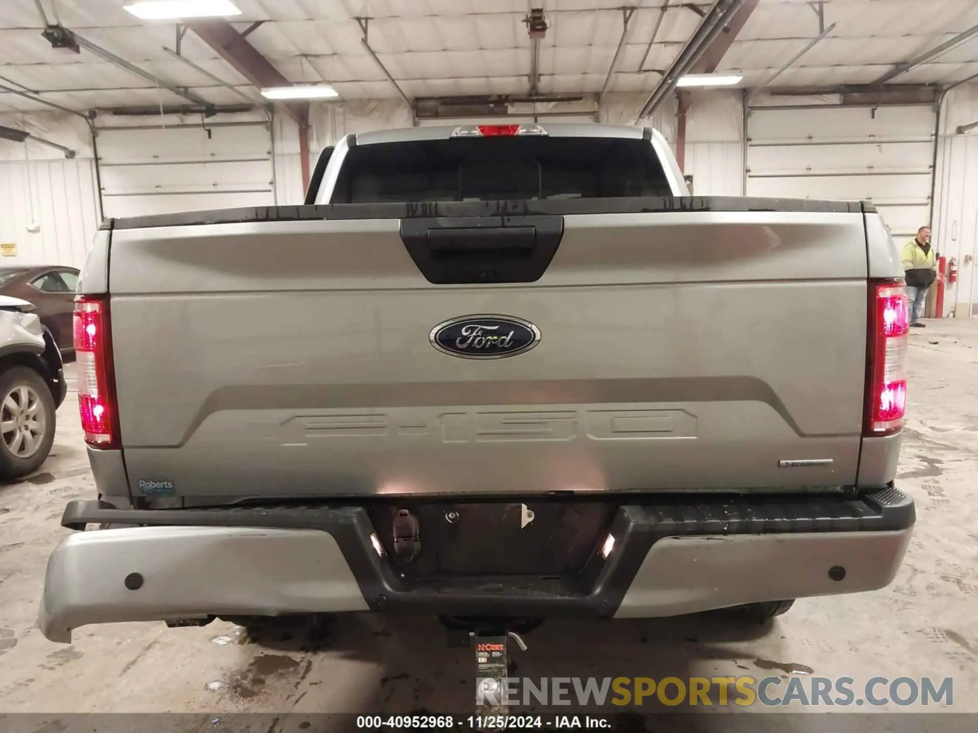 17 Photograph of a damaged car 1FTEW1EPXLKD75175 FORD F-150 2020