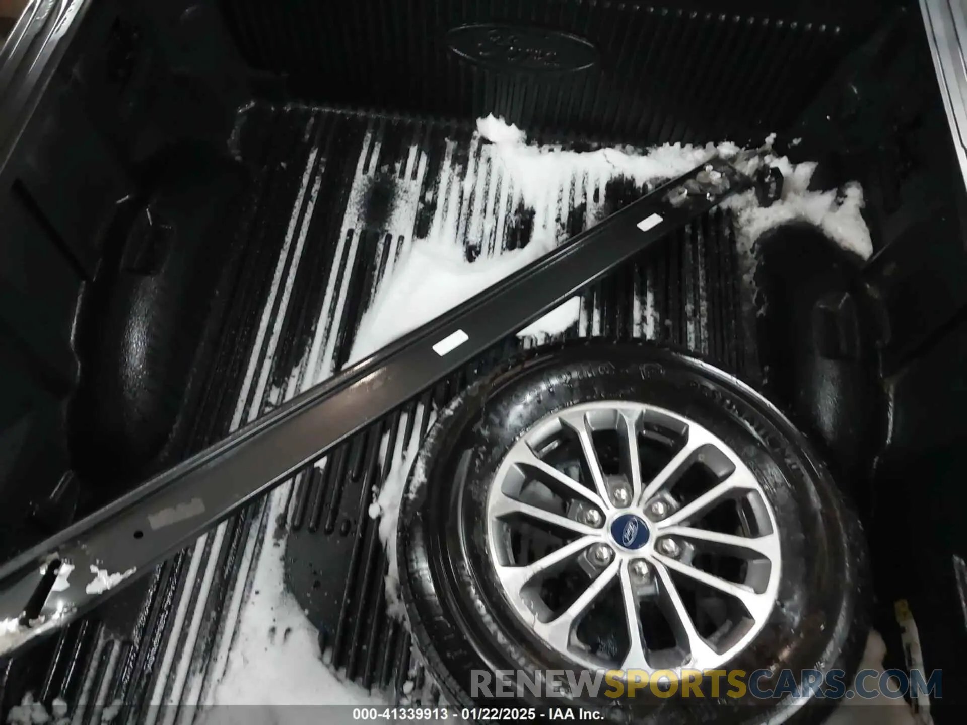 12 Photograph of a damaged car 1FTEW1EPXLKF35054 FORD F-150 2020