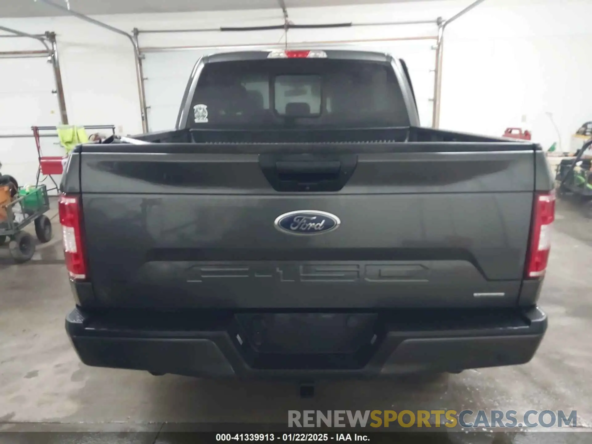17 Photograph of a damaged car 1FTEW1EPXLKF35054 FORD F-150 2020