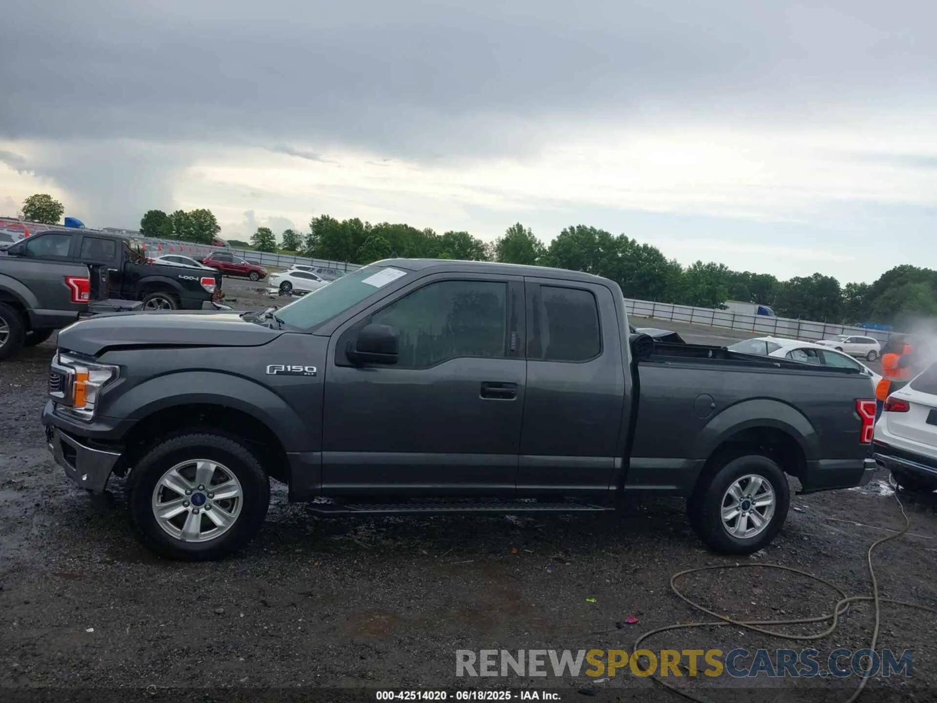 14 Photograph of a damaged car 1FTEX1CB2LKF44500 FORD F-150 2020