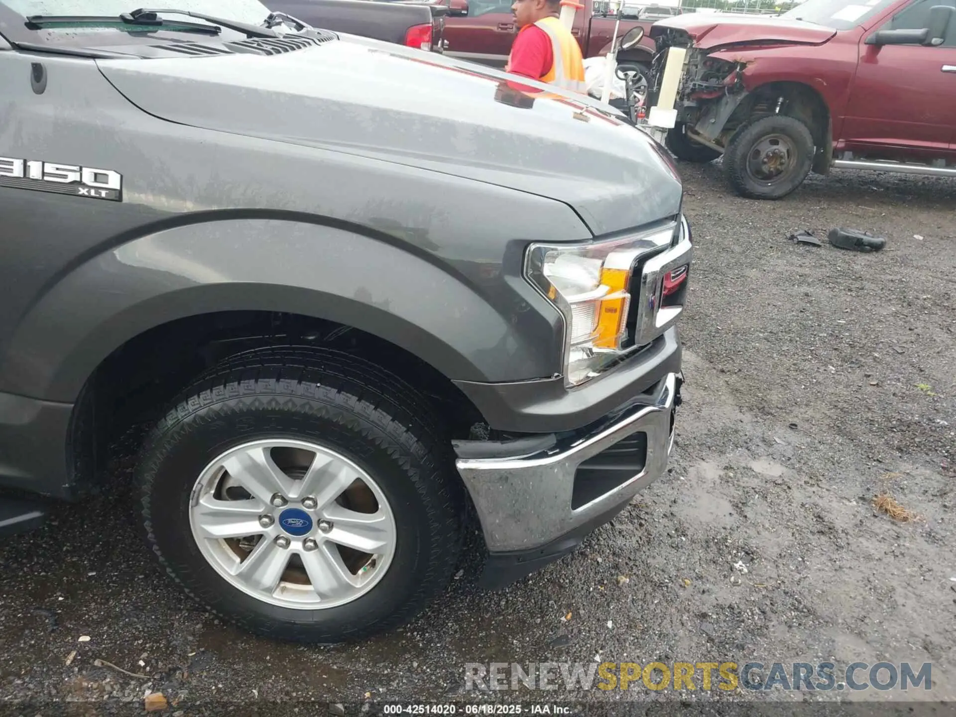 18 Photograph of a damaged car 1FTEX1CB2LKF44500 FORD F-150 2020