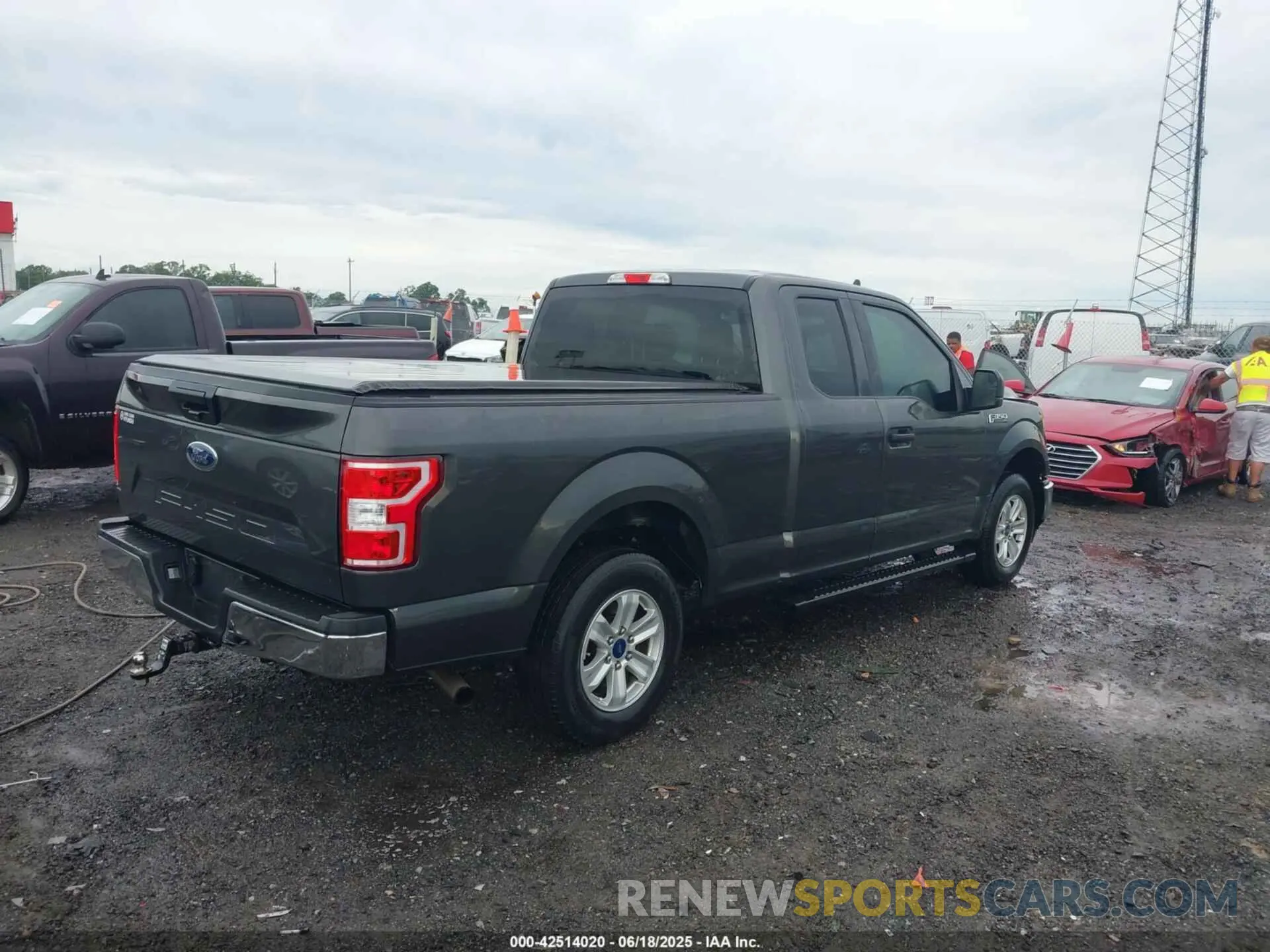 4 Photograph of a damaged car 1FTEX1CB2LKF44500 FORD F-150 2020