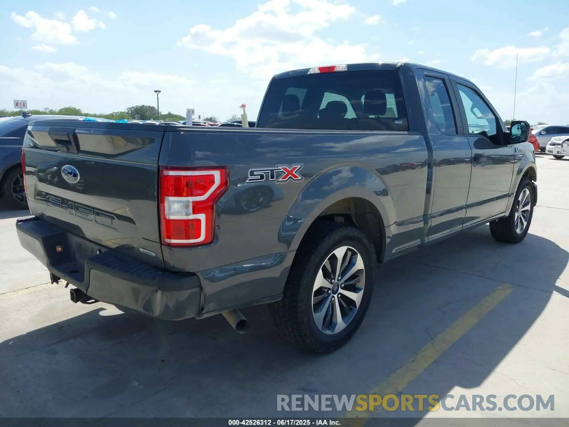 4 Photograph of a damaged car 1FTEX1CP4LFA18034 FORD F-150 2020