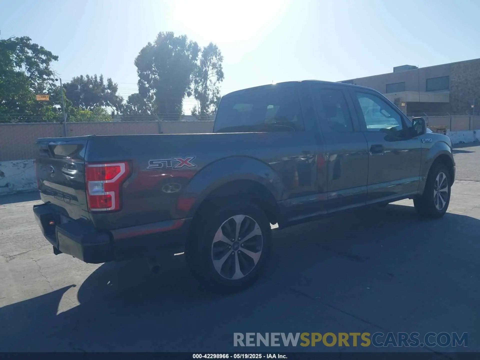 4 Photograph of a damaged car 1FTEX1CP6LKE65116 FORD F-150 2020