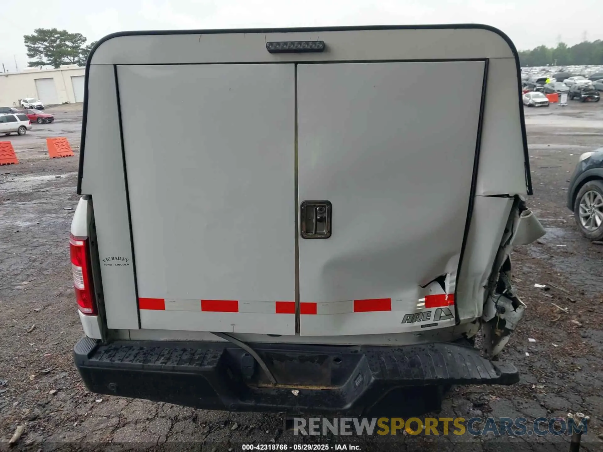 16 Photograph of a damaged car 1FTEX1CP7LKD41159 FORD F-150 2020