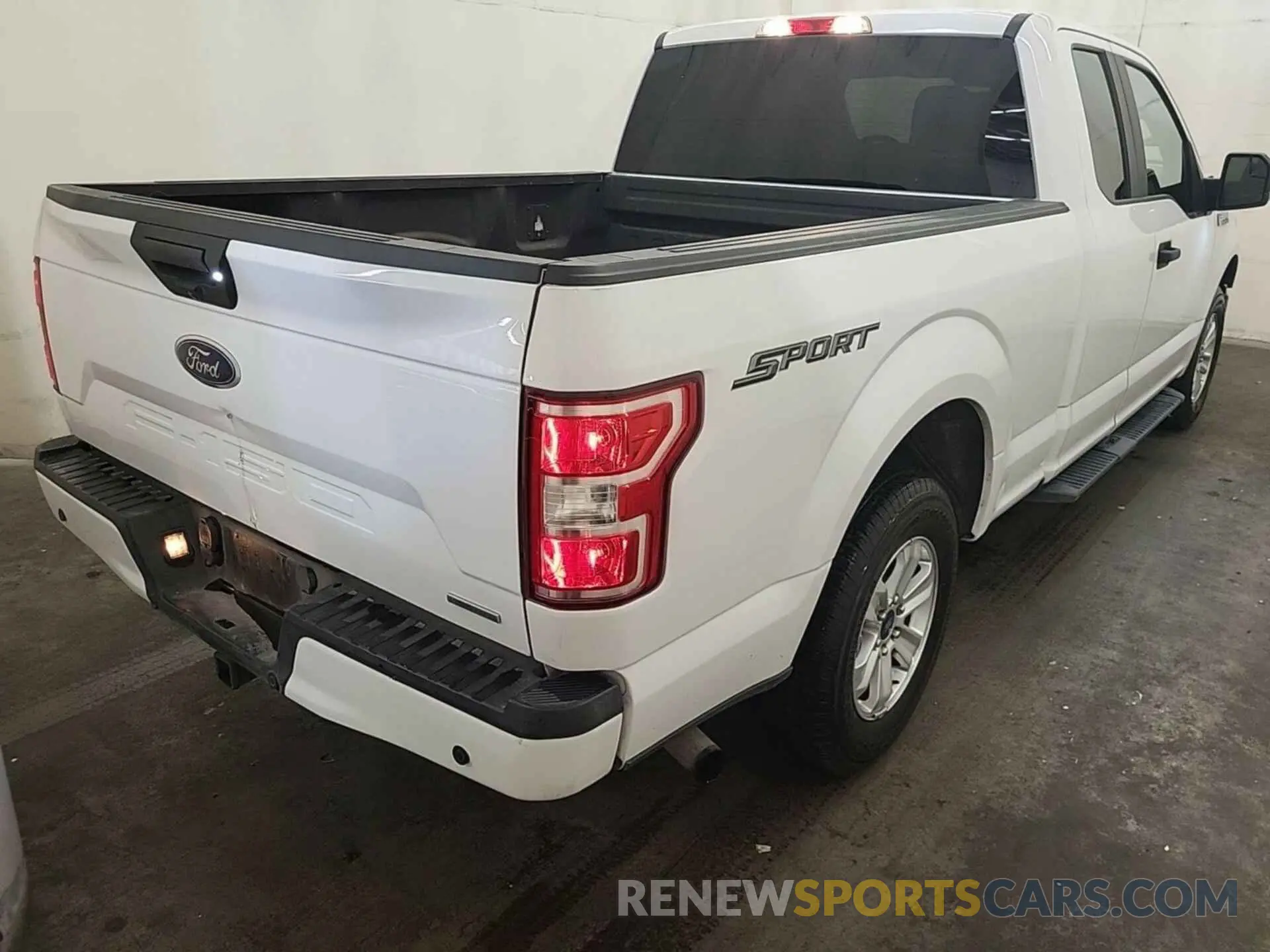 10 Photograph of a damaged car 1FTEX1CP7LKE49023 FORD F-150 2020