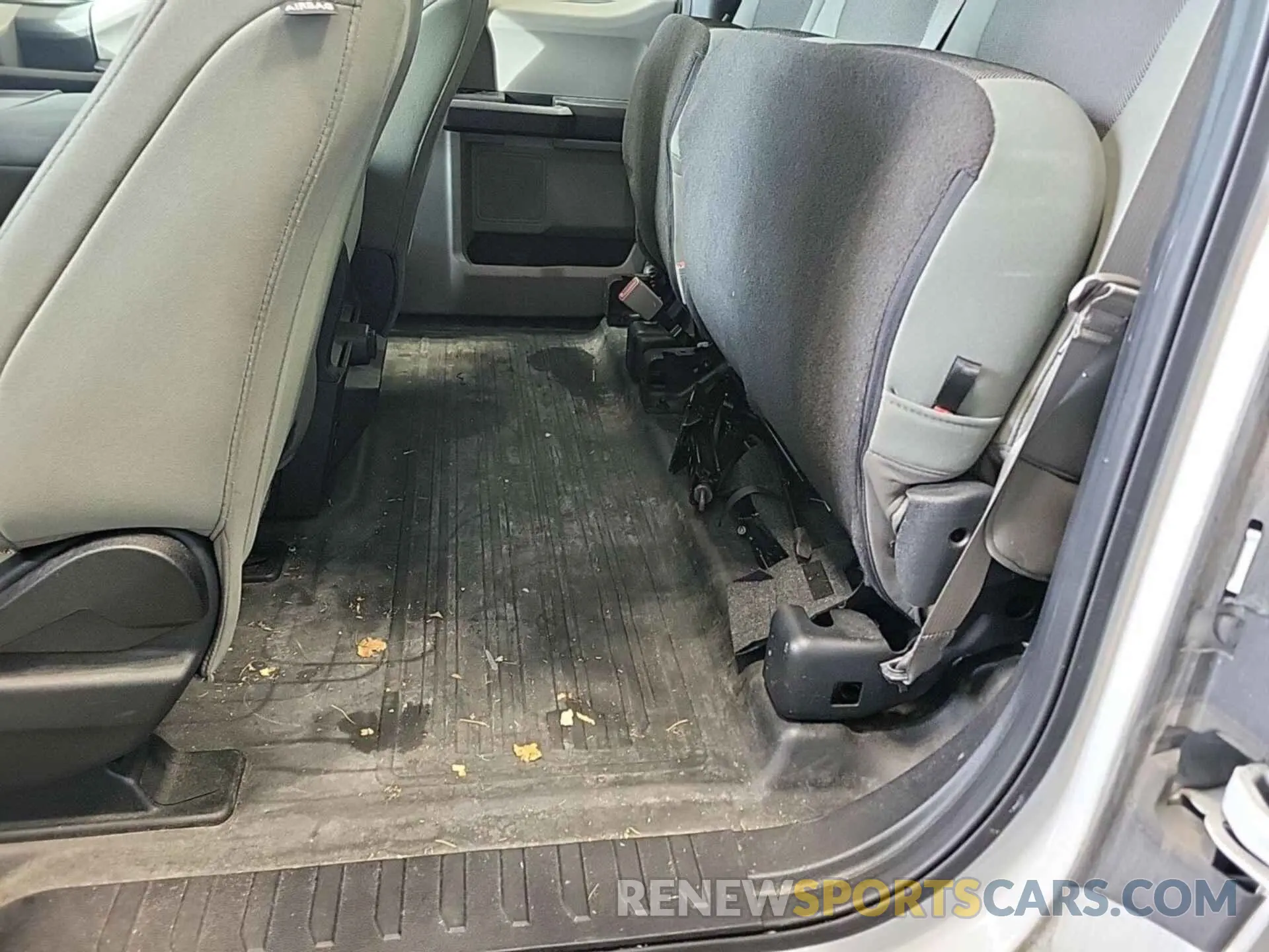 19 Photograph of a damaged car 1FTEX1CP8LFB37091 FORD F-150 2020