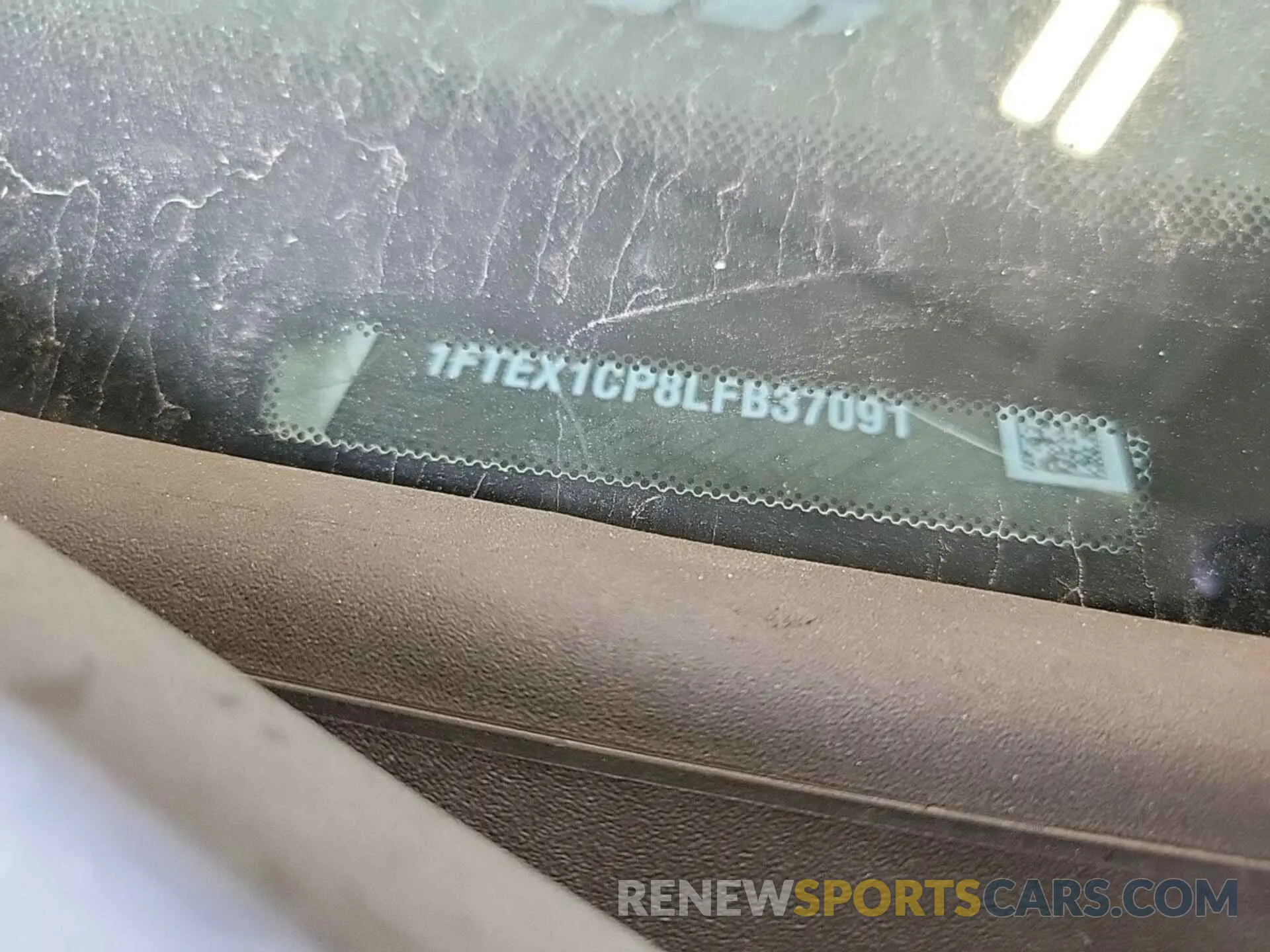 6 Photograph of a damaged car 1FTEX1CP8LFB37091 FORD F-150 2020