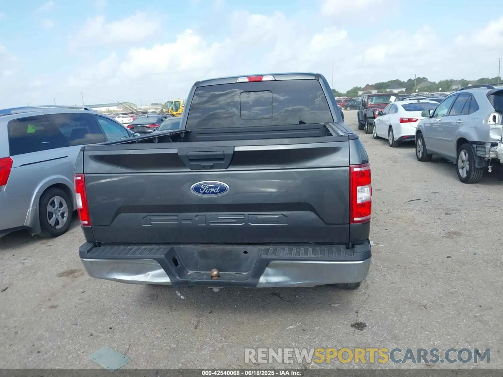 16 Photograph of a damaged car 1FTEX1EP0LFA84982 FORD F-150 2020