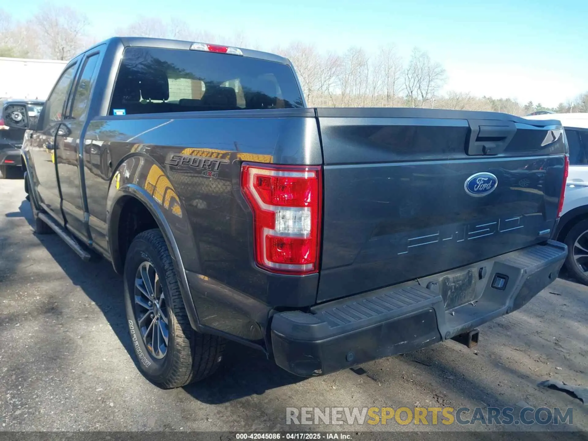 3 Photograph of a damaged car 1FTEX1EP2LFB96148 FORD F-150 2020