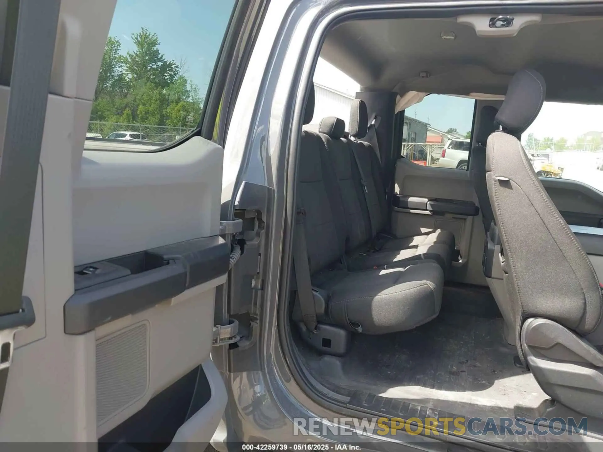 8 Photograph of a damaged car 1FTEX1EP6LFC39891 FORD F-150 2020
