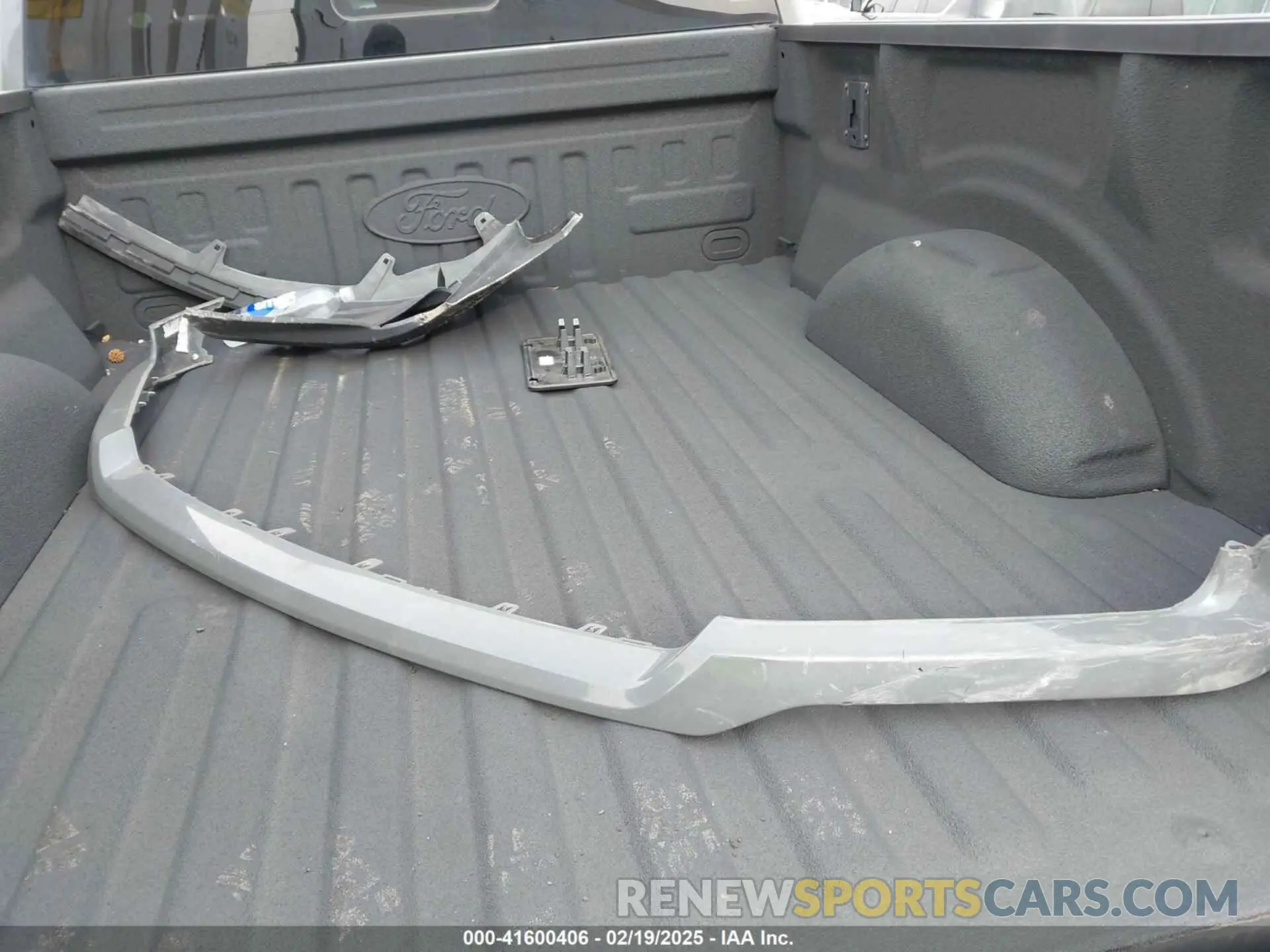 12 Photograph of a damaged car 1FTFW1E41LFB63199 FORD F-150 2020