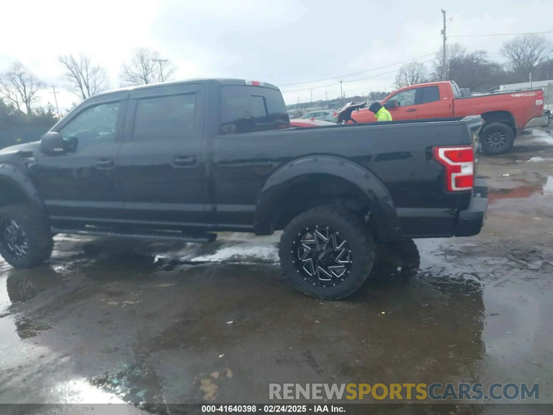 14 Photograph of a damaged car 1FTFW1E42LKE30549 FORD F-150 2020