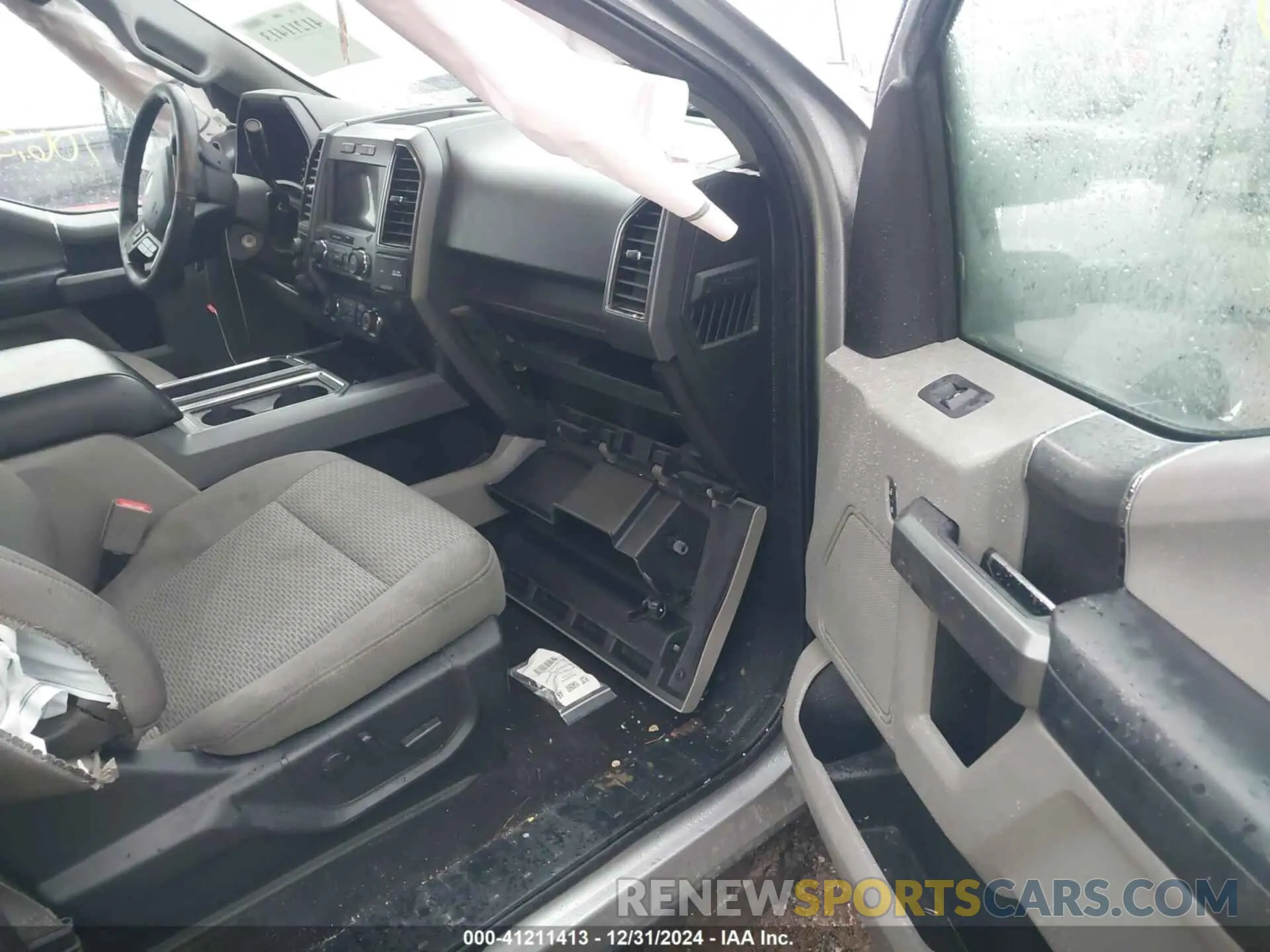 5 Photograph of a damaged car 1FTFW1E46LFB29226 FORD F-150 2020