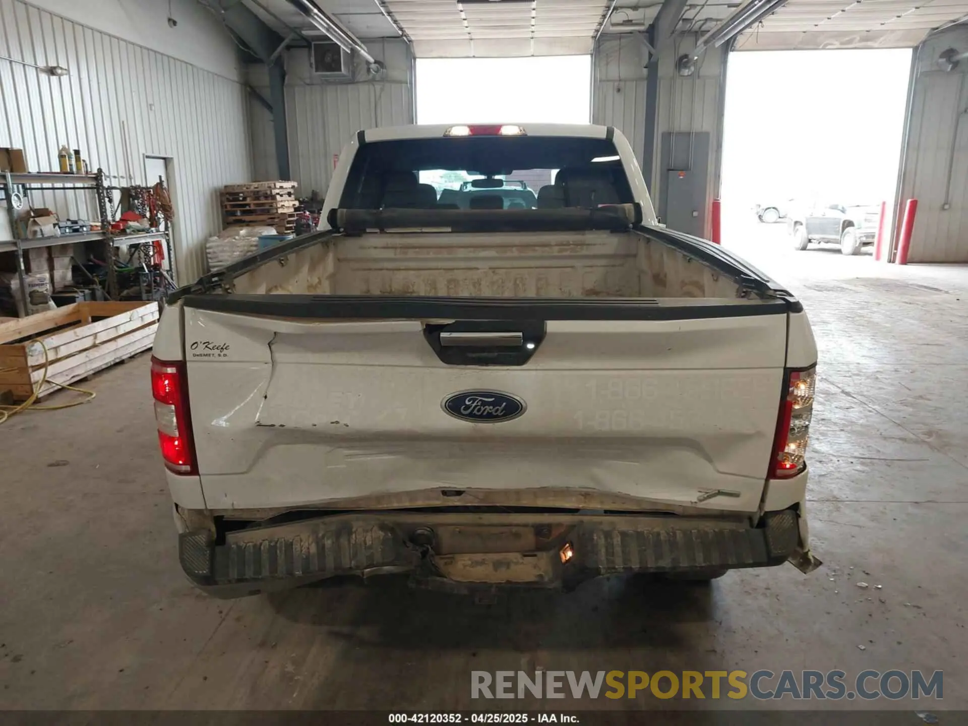 16 Photograph of a damaged car 1FTFW1E46LKE38752 FORD F-150 2020