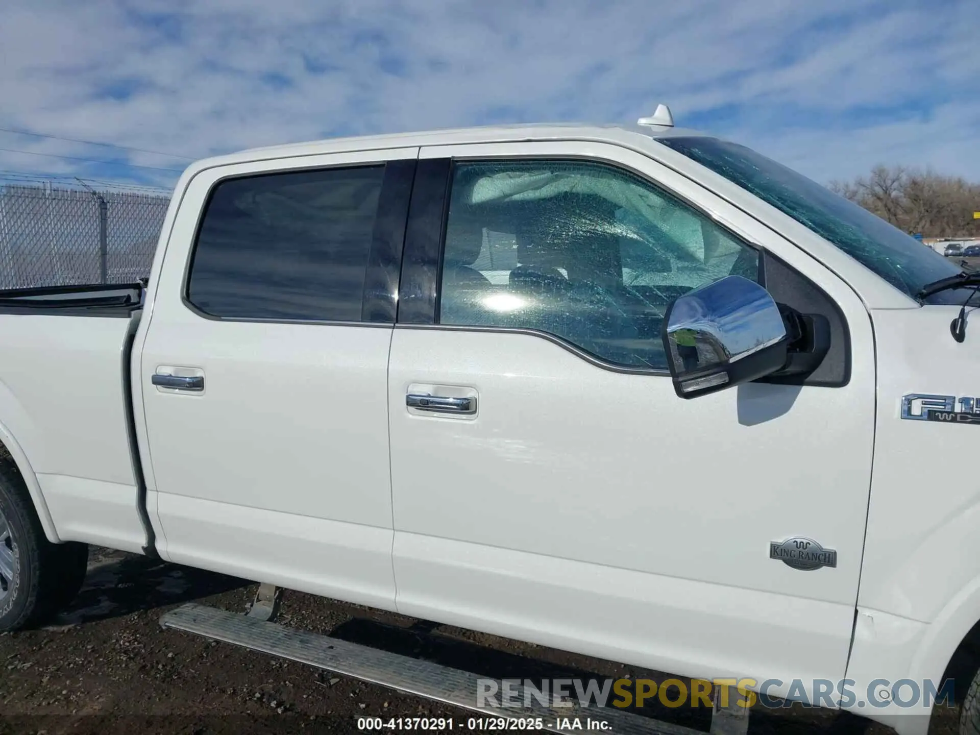 13 Photograph of a damaged car 1FTFW1E49LFC82635 FORD F-150 2020