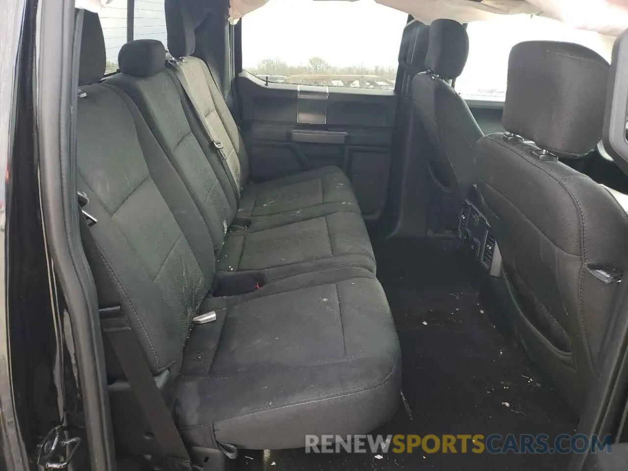 10 Photograph of a damaged car 1FTFW1E50LKE77992 FORD F-150 2020