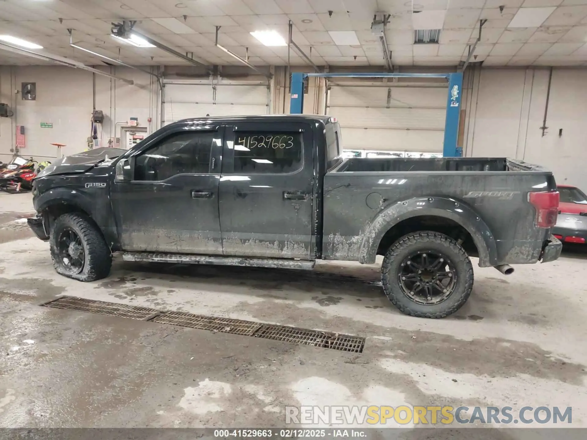 14 Photograph of a damaged car 1FTFW1E57LFB13397 FORD F-150 2020