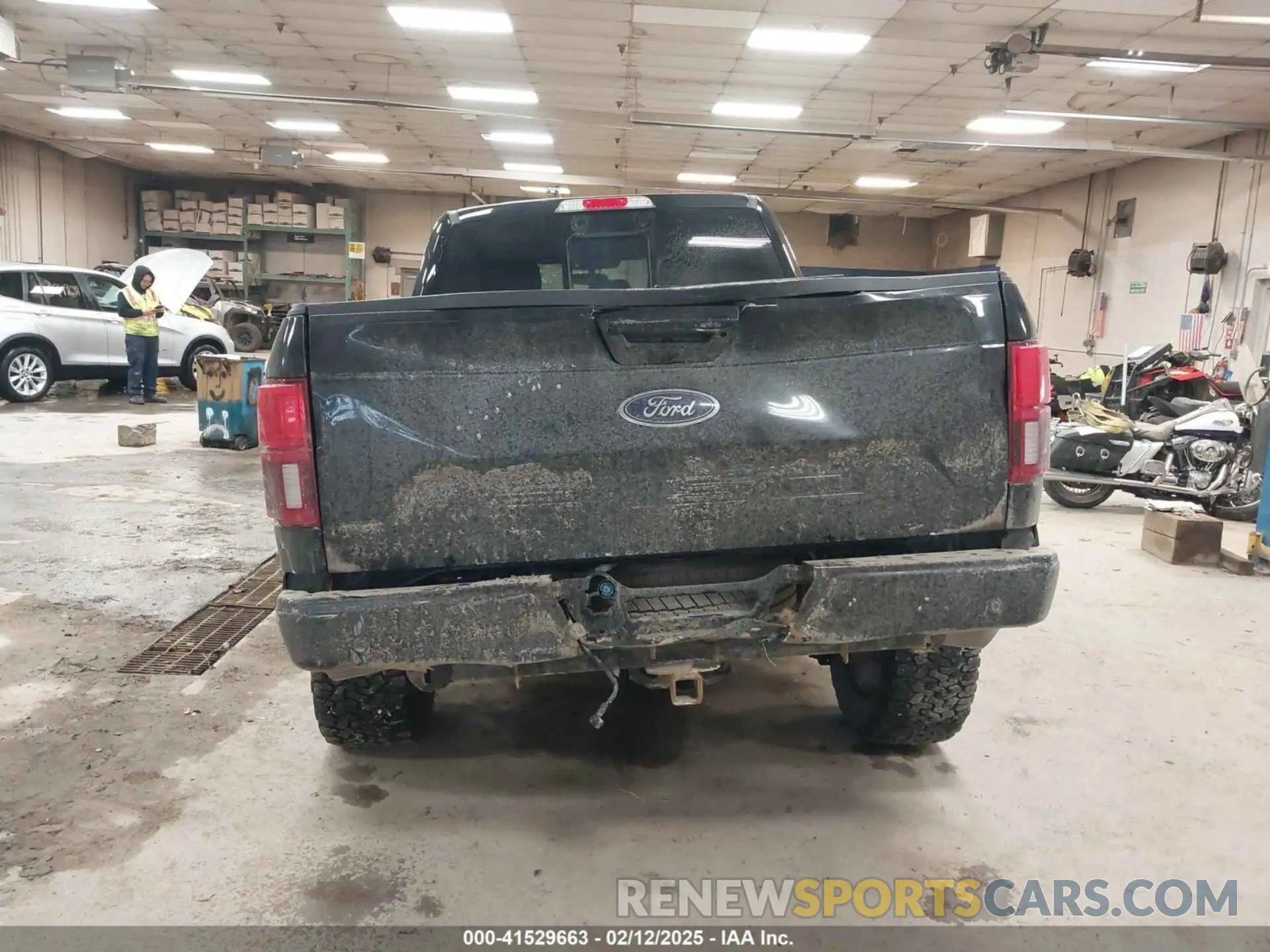 16 Photograph of a damaged car 1FTFW1E57LFB13397 FORD F-150 2020