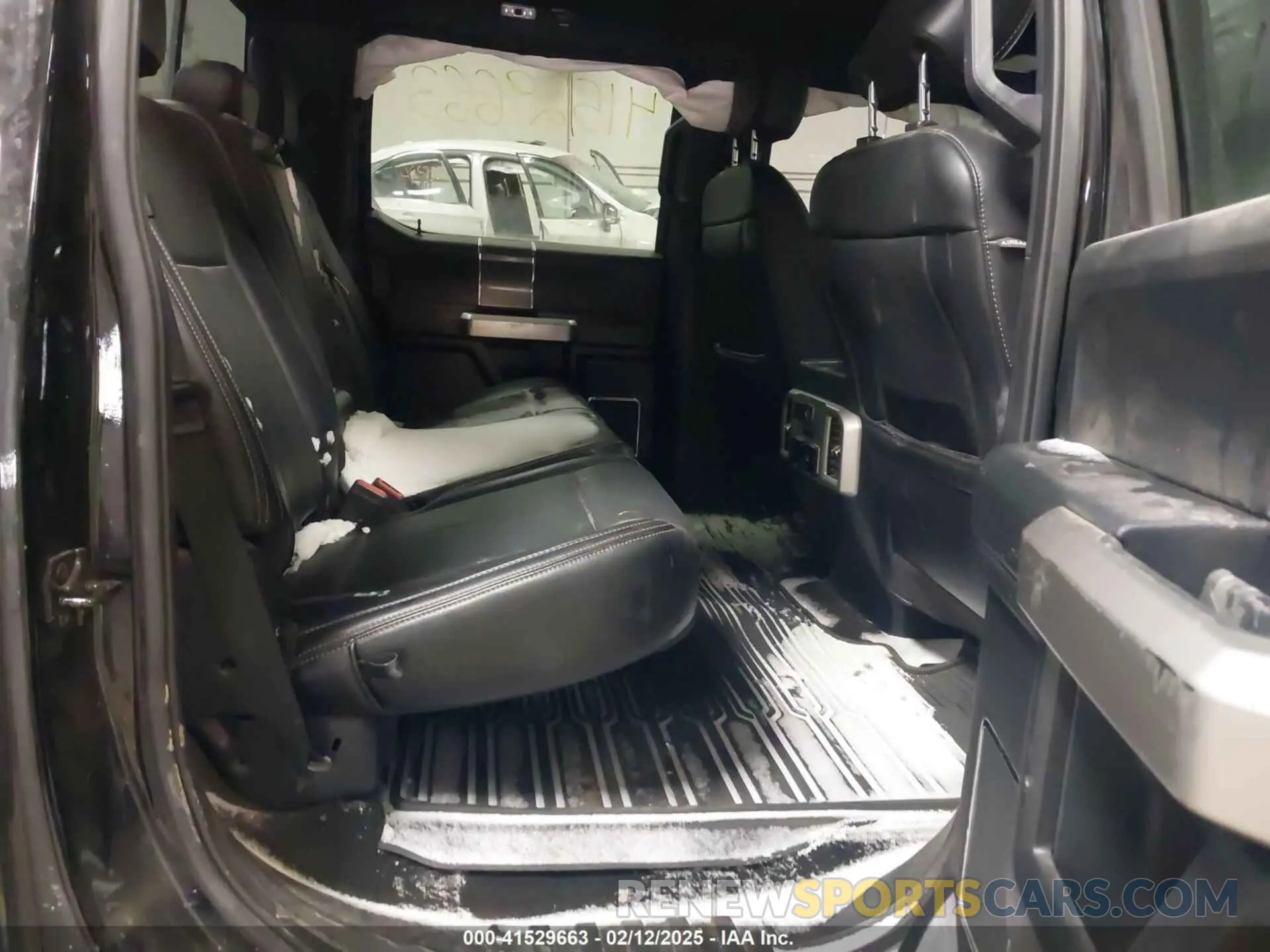 8 Photograph of a damaged car 1FTFW1E57LFB13397 FORD F-150 2020