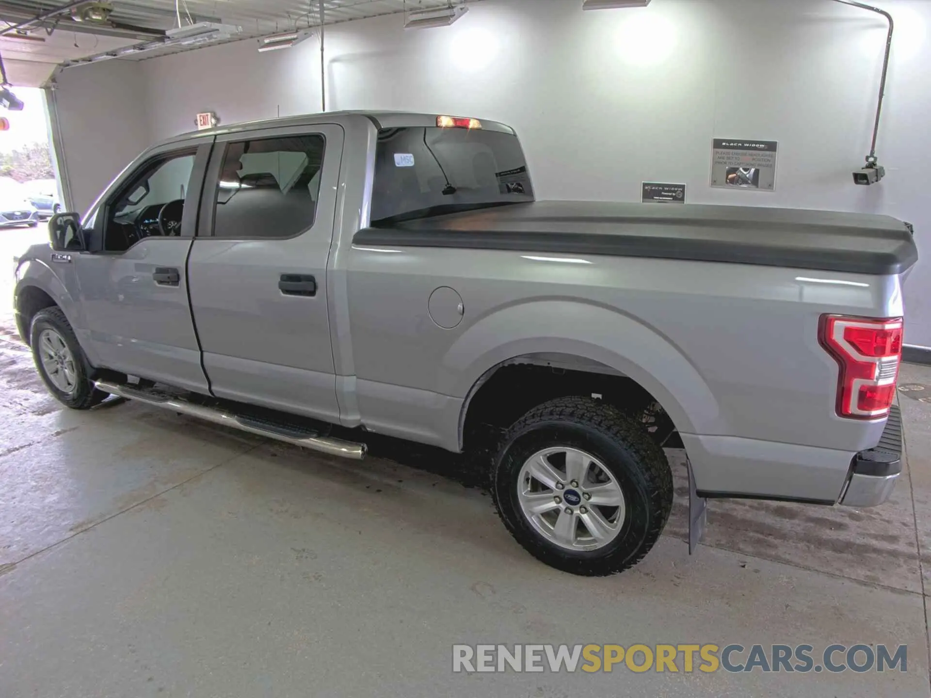 15 Photograph of a damaged car 1FTFW1E58LFC10396 FORD F-150 2020