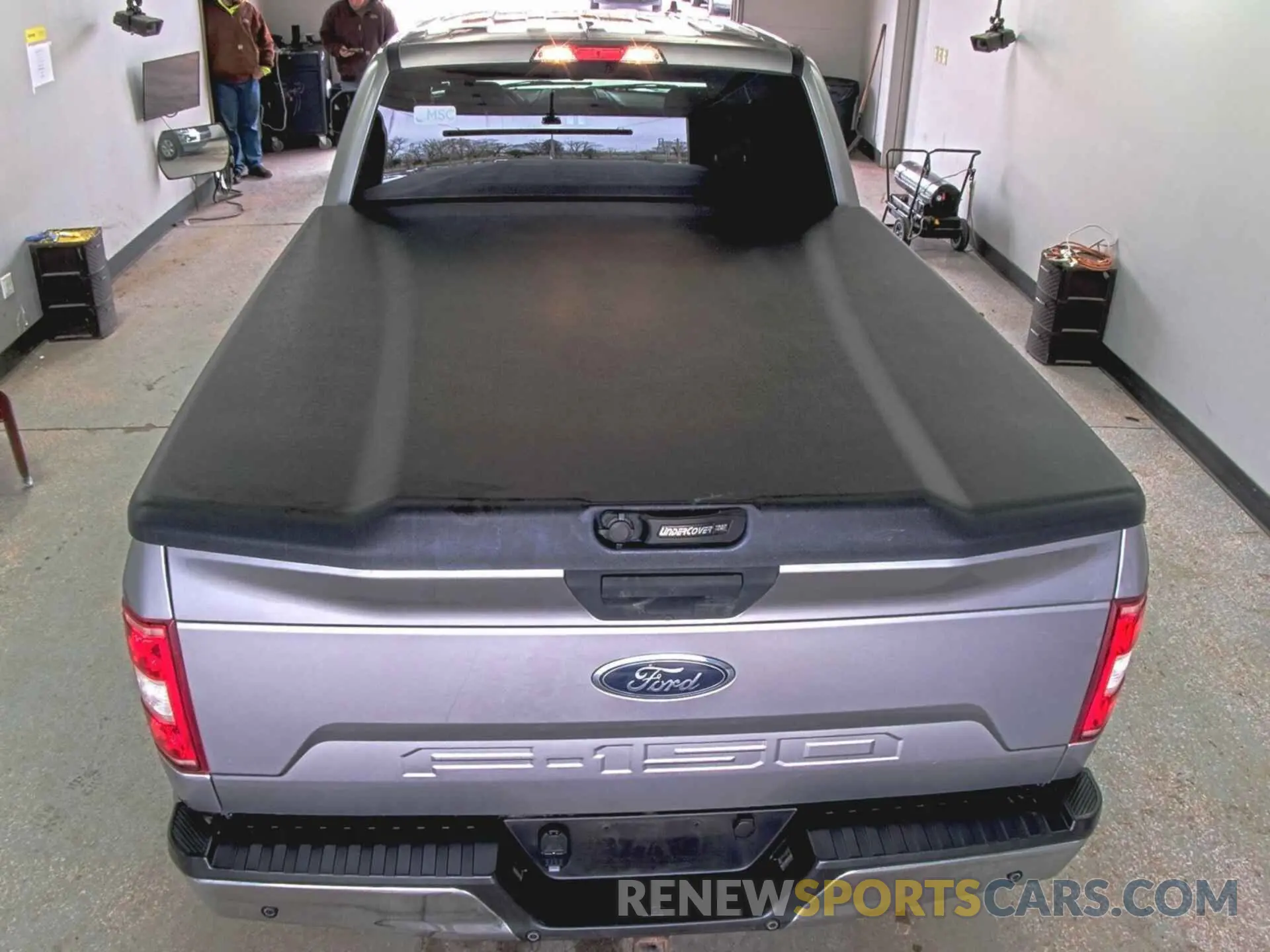 17 Photograph of a damaged car 1FTFW1E58LFC10396 FORD F-150 2020