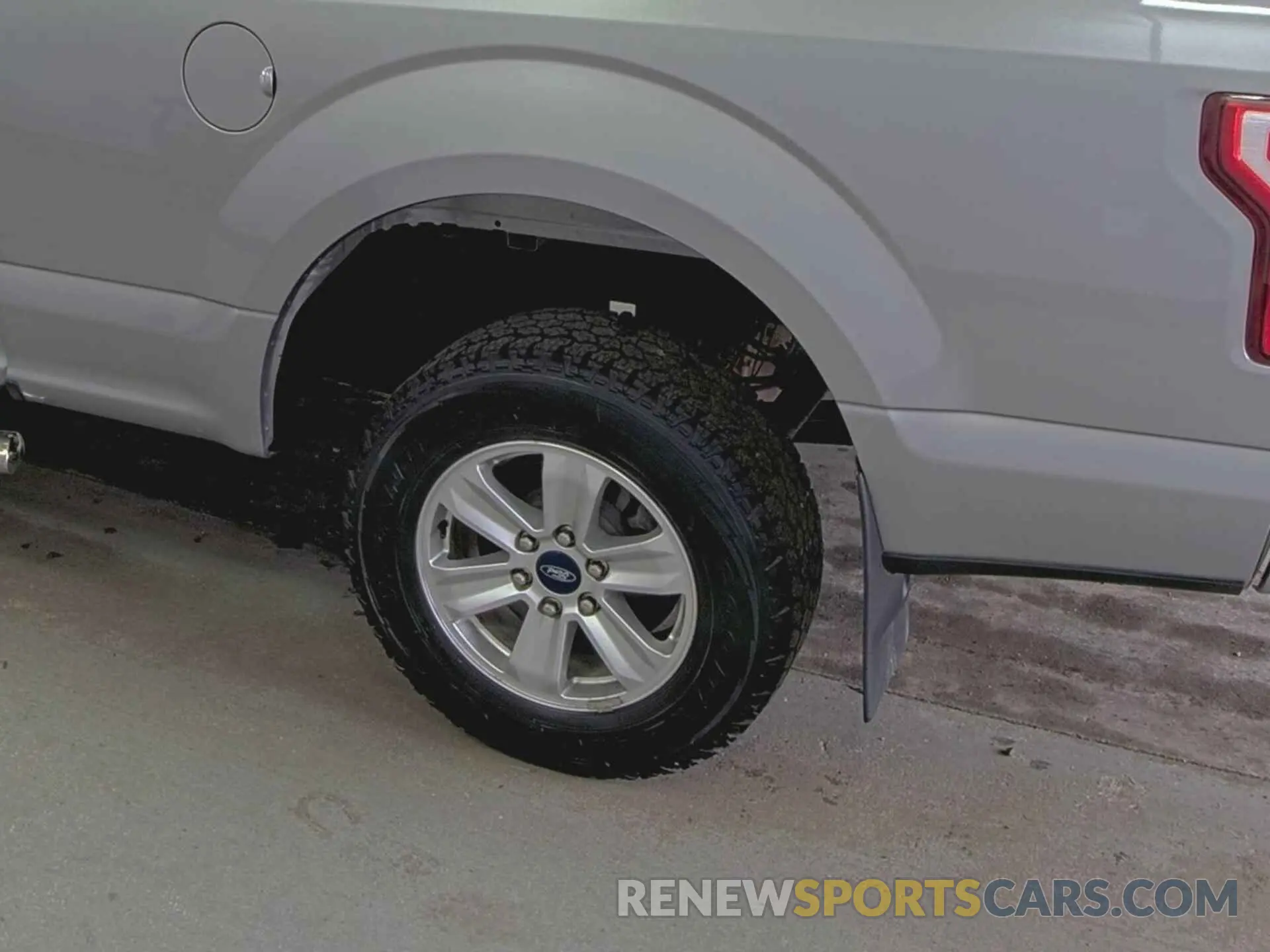 8 Photograph of a damaged car 1FTFW1E58LFC10396 FORD F-150 2020