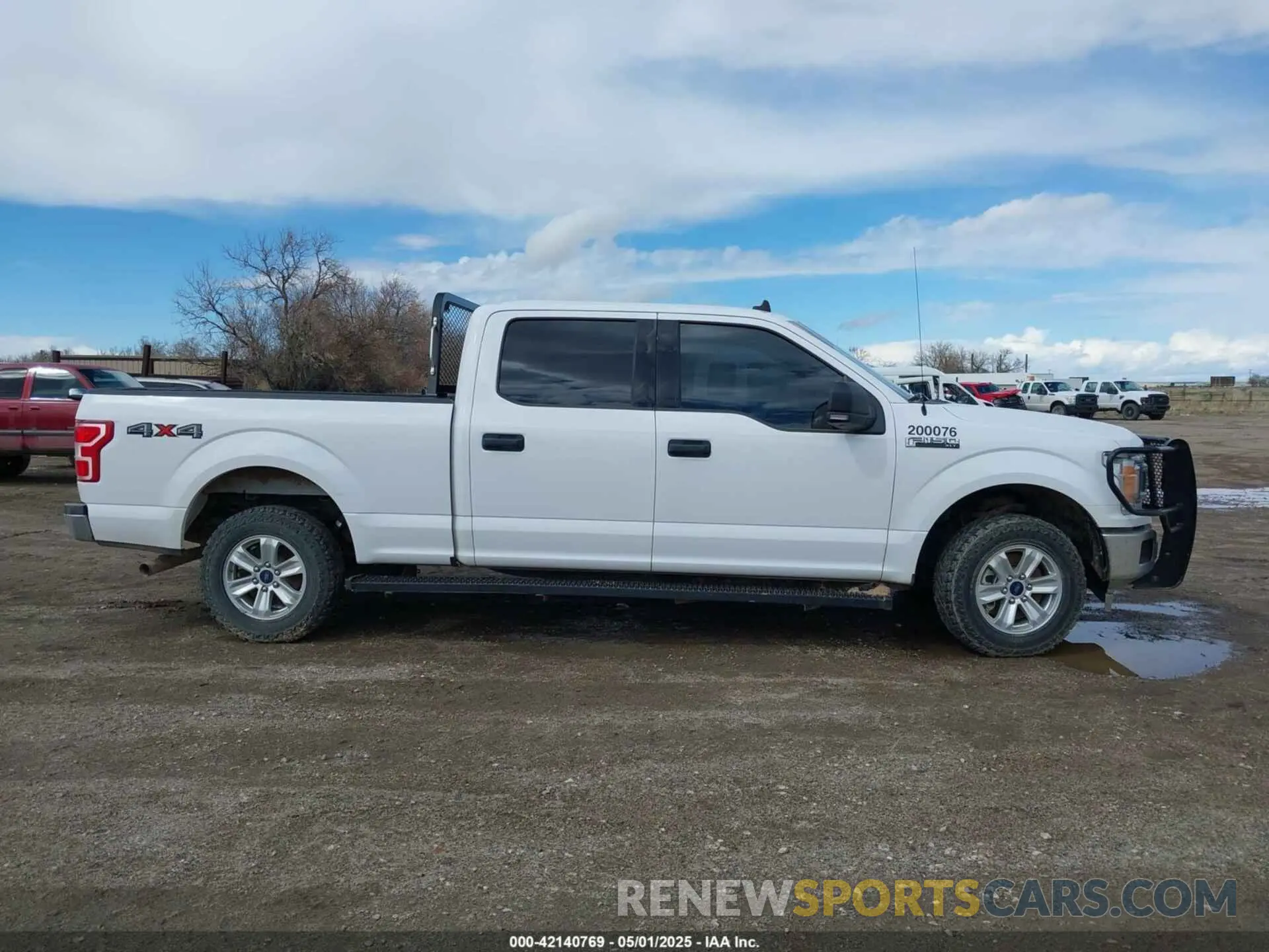 13 Photograph of a damaged car 1FTFW1E59LKD83500 FORD F-150 2020