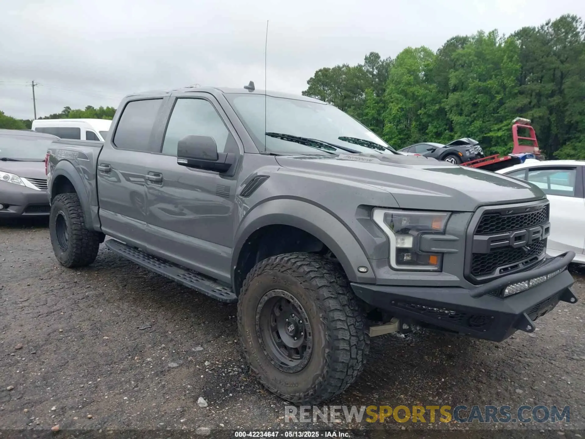 1 Photograph of a damaged car 1FTFW1RG2LFA69076 FORD F-150 2020