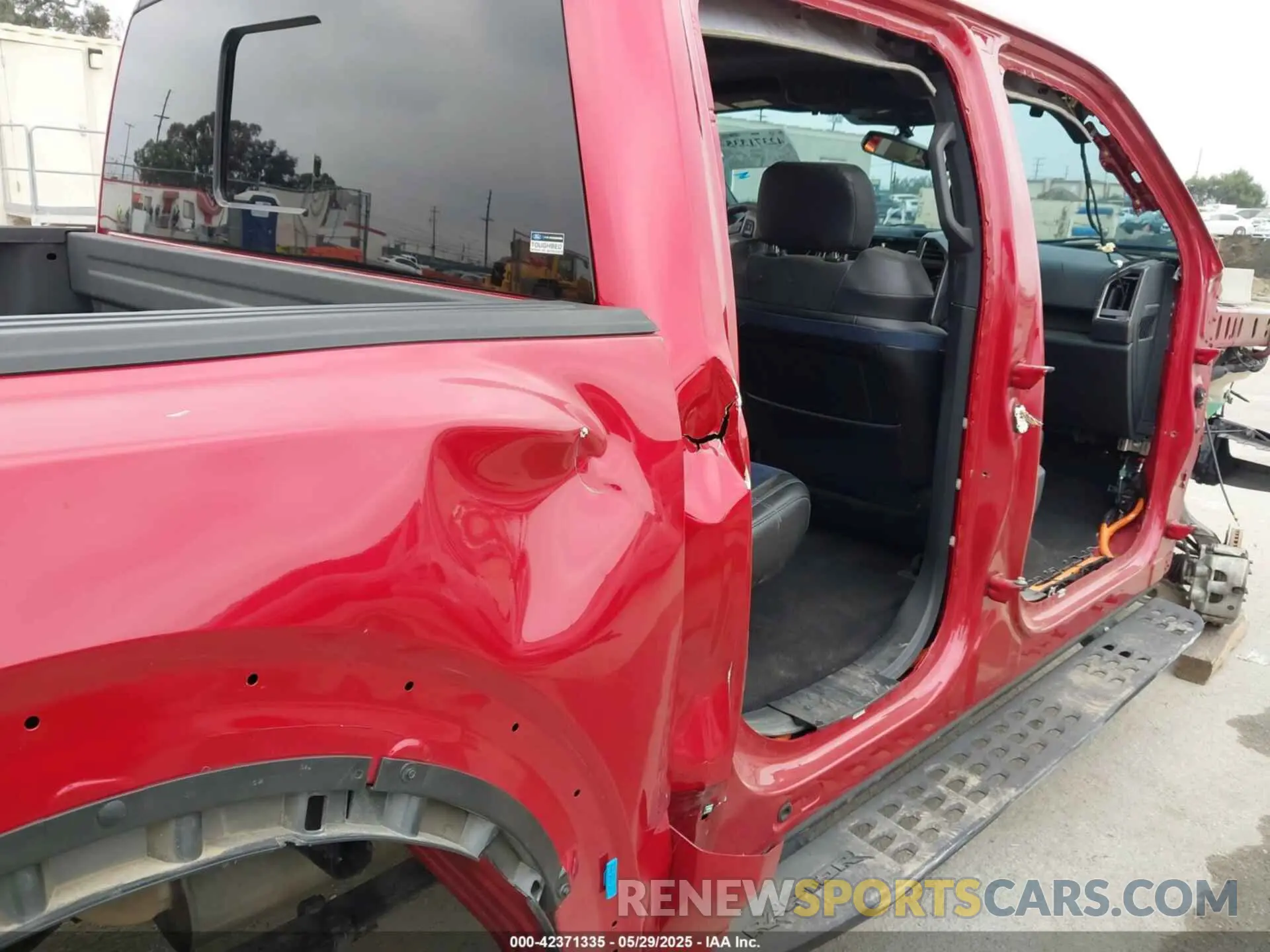6 Photograph of a damaged car 1FTFW1RG4LFB28354 FORD F-150 2020
