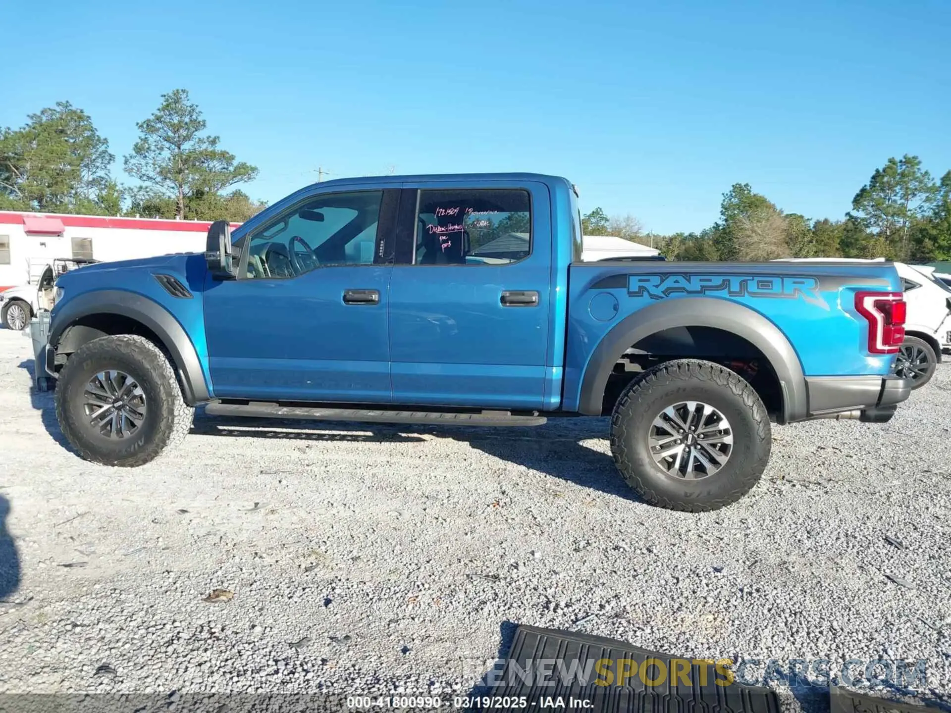 15 Photograph of a damaged car 1FTFW1RG6LFA91517 FORD F-150 2020