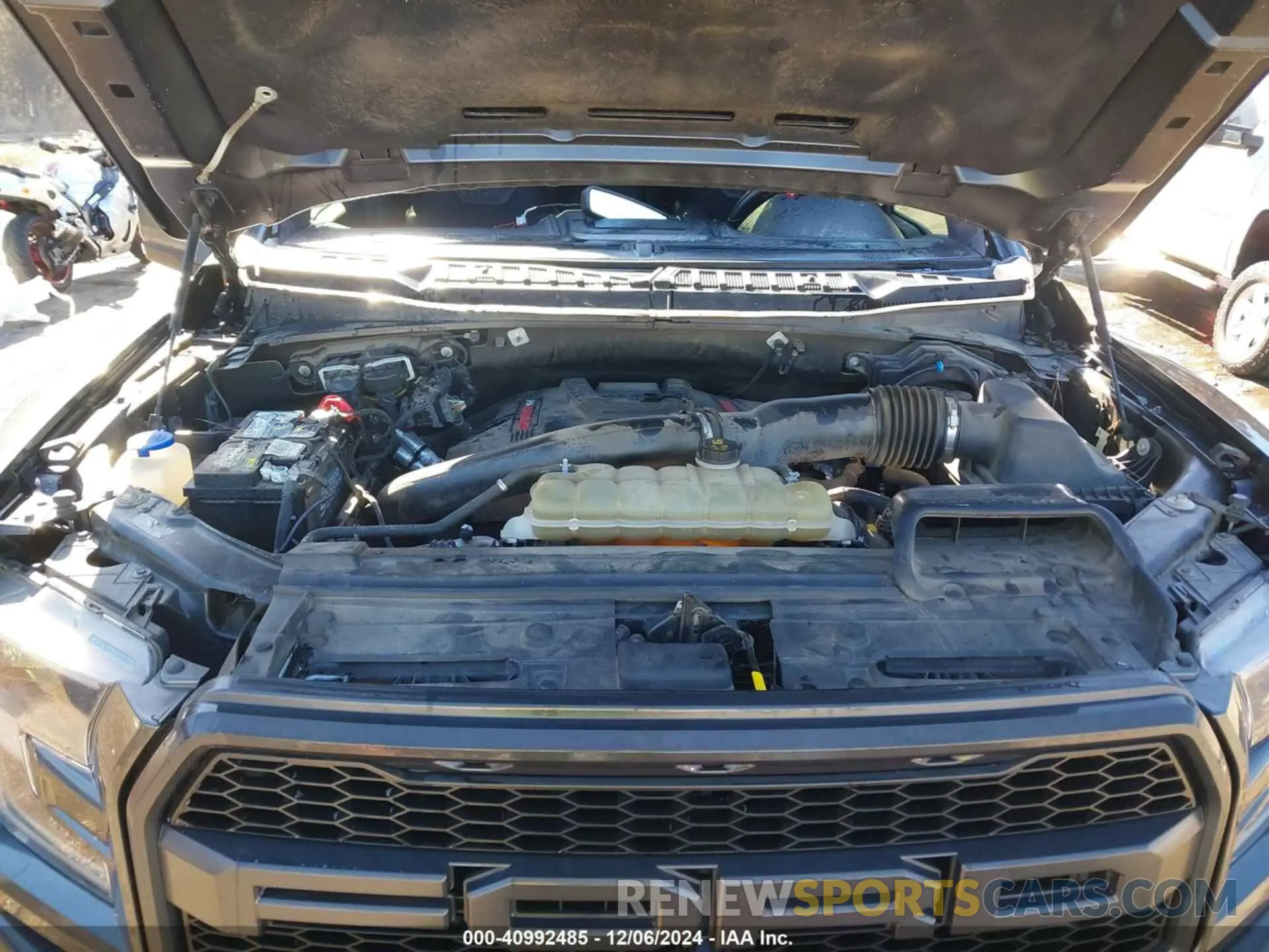 10 Photograph of a damaged car 1FTFW1RG7LFB08650 FORD F-150 2020