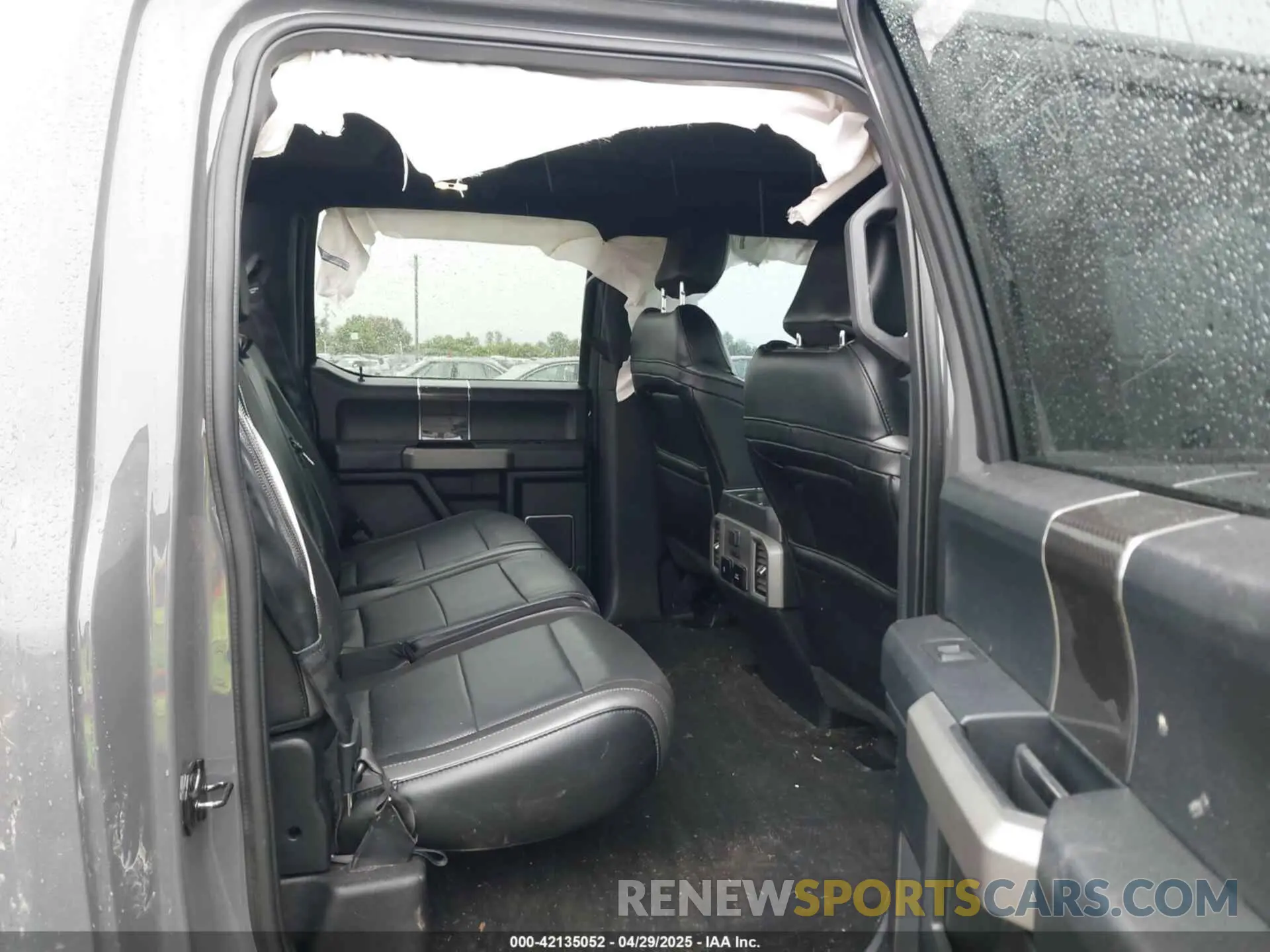 8 Photograph of a damaged car 1FTFW1RG8LFA88313 FORD F-150 2020