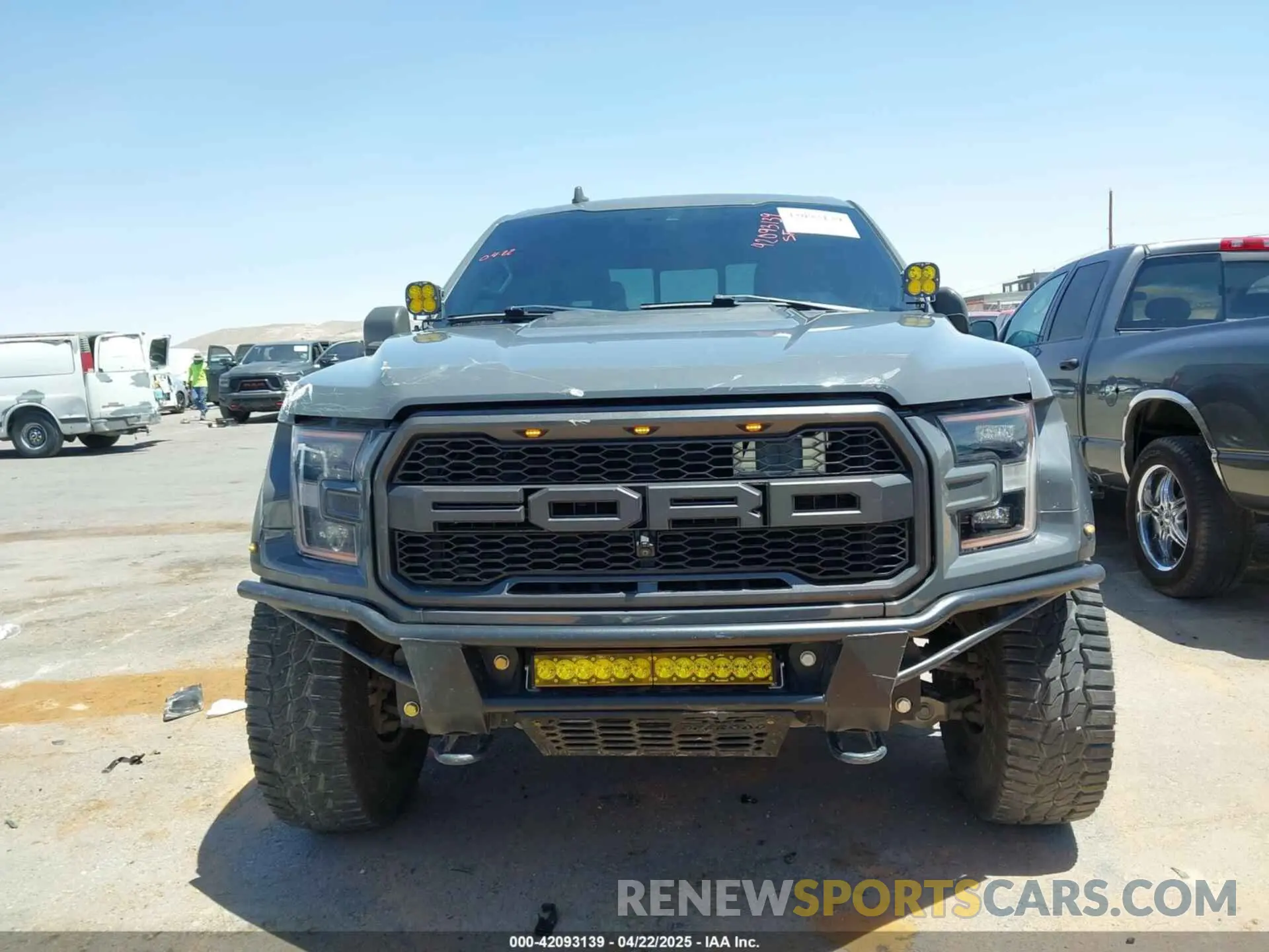 11 Photograph of a damaged car 1FTFW1RG9LFB35011 FORD F-150 2020