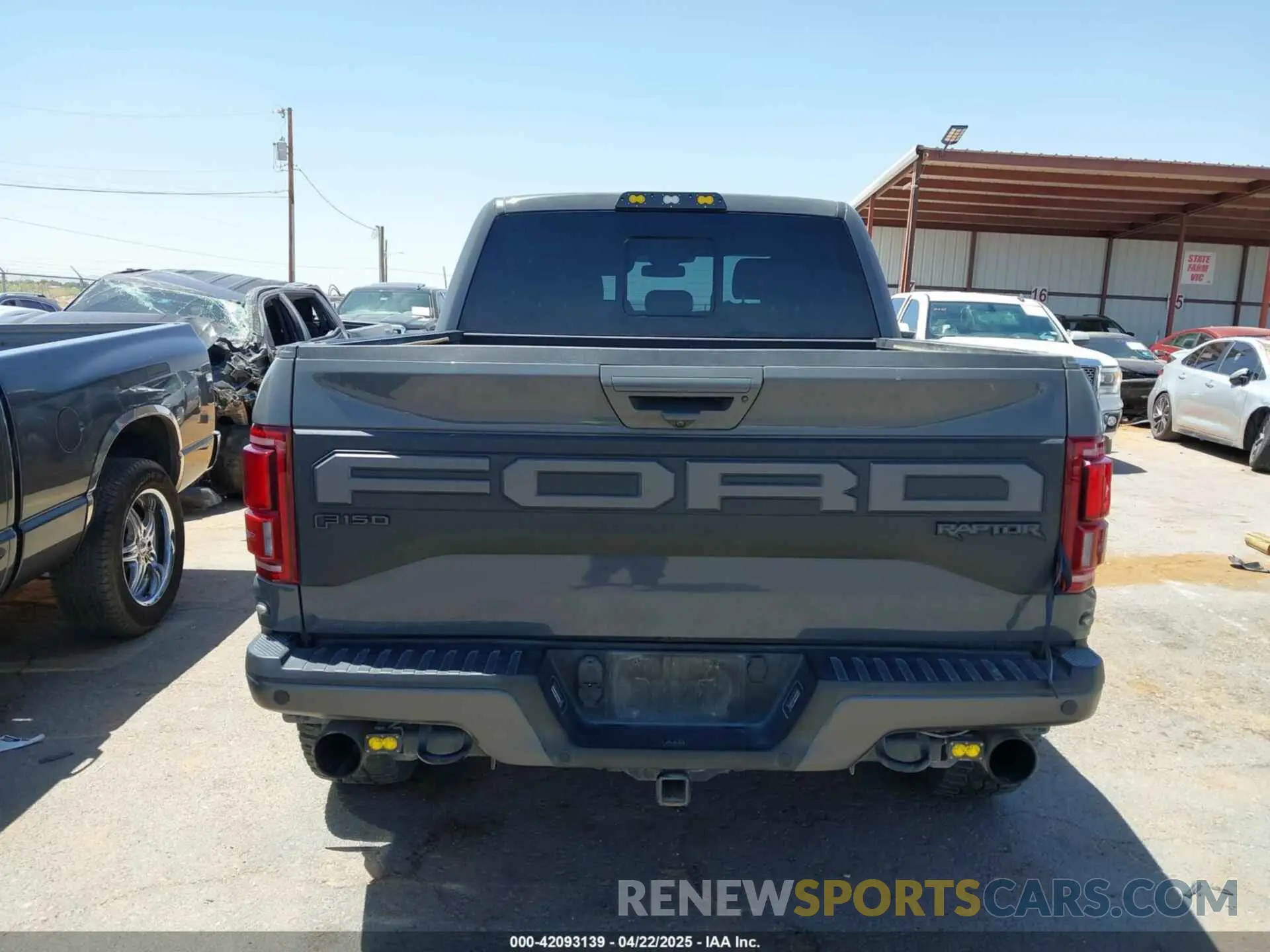 15 Photograph of a damaged car 1FTFW1RG9LFB35011 FORD F-150 2020