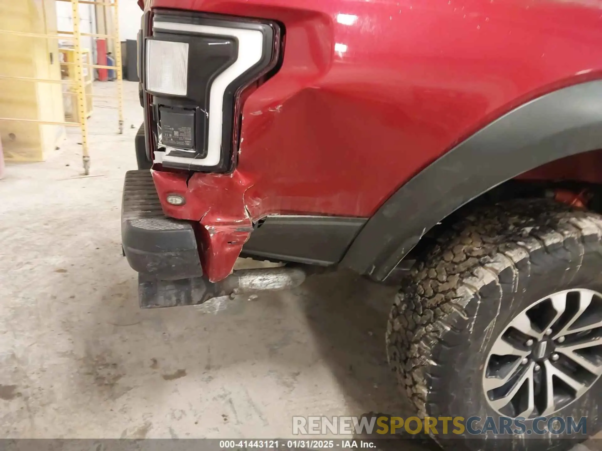 18 Photograph of a damaged car 1FTFW1RGXLFA57032 FORD F-150 2020