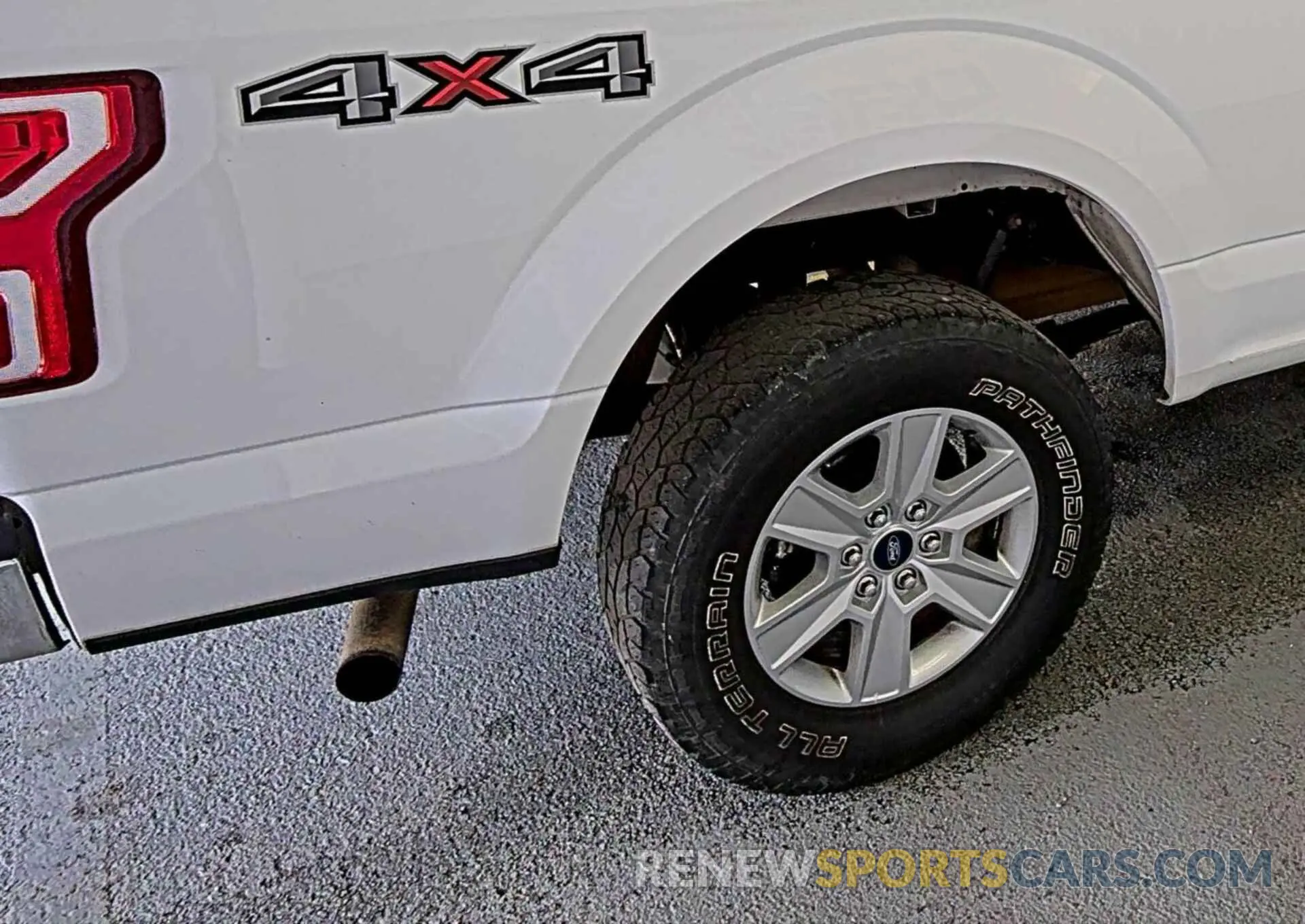 21 Photograph of a damaged car 1FTFX1E47LKD53321 FORD F-150 2020