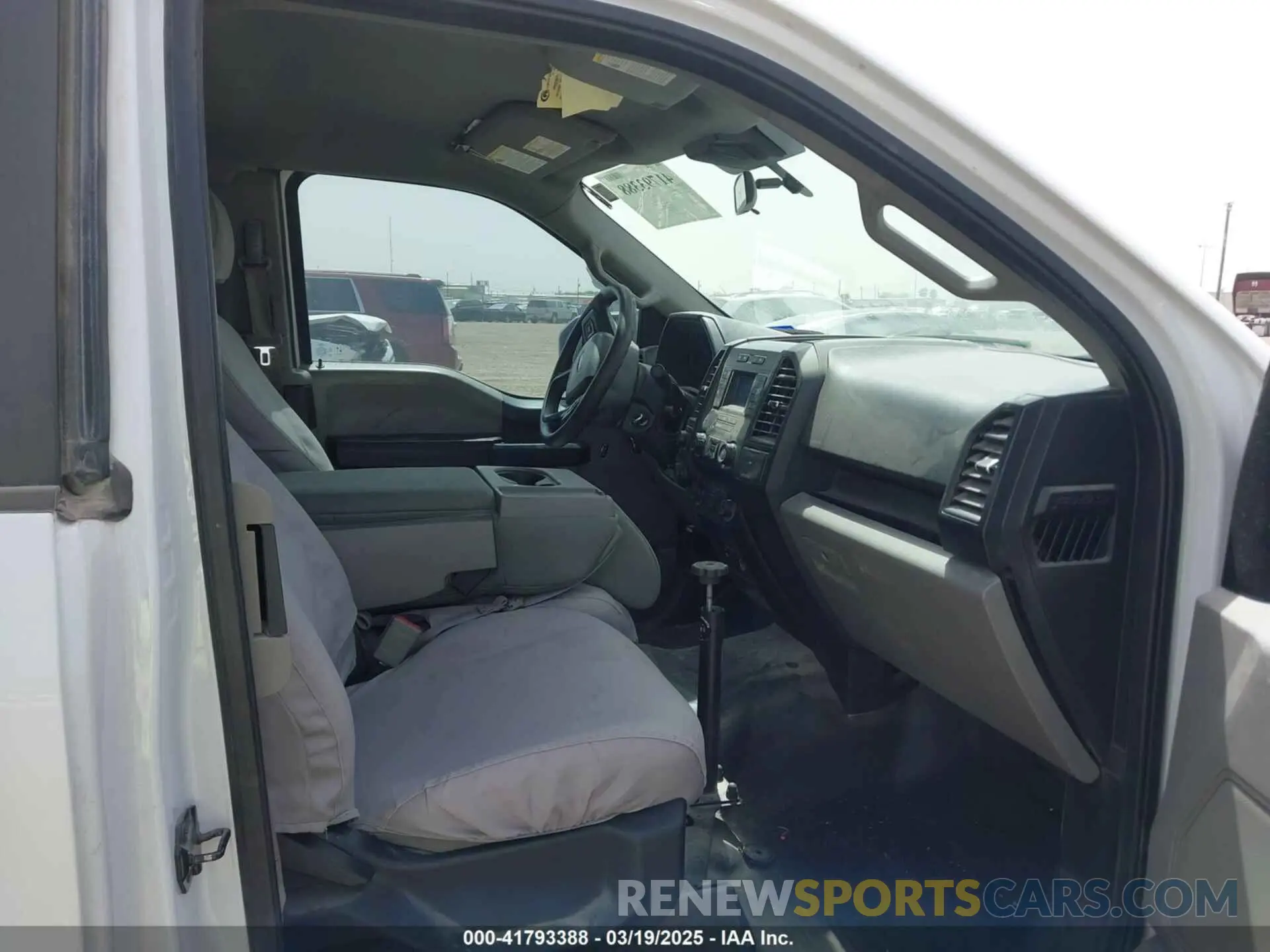 5 Photograph of a damaged car 1FTFX1E51LFA29248 FORD F-150 2020