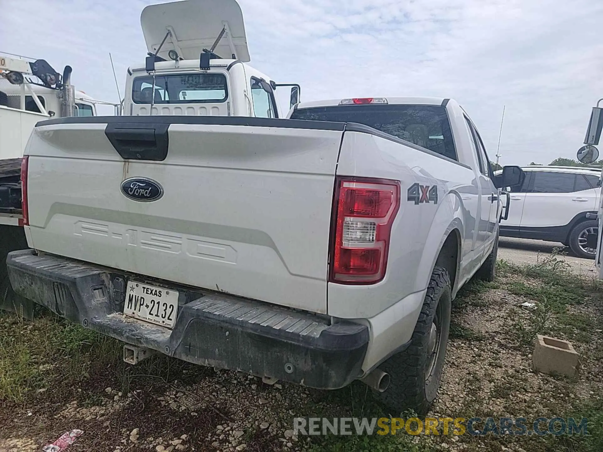 21 Photograph of a damaged car 1FTFX1E57LKD35619 FORD F-150 2020