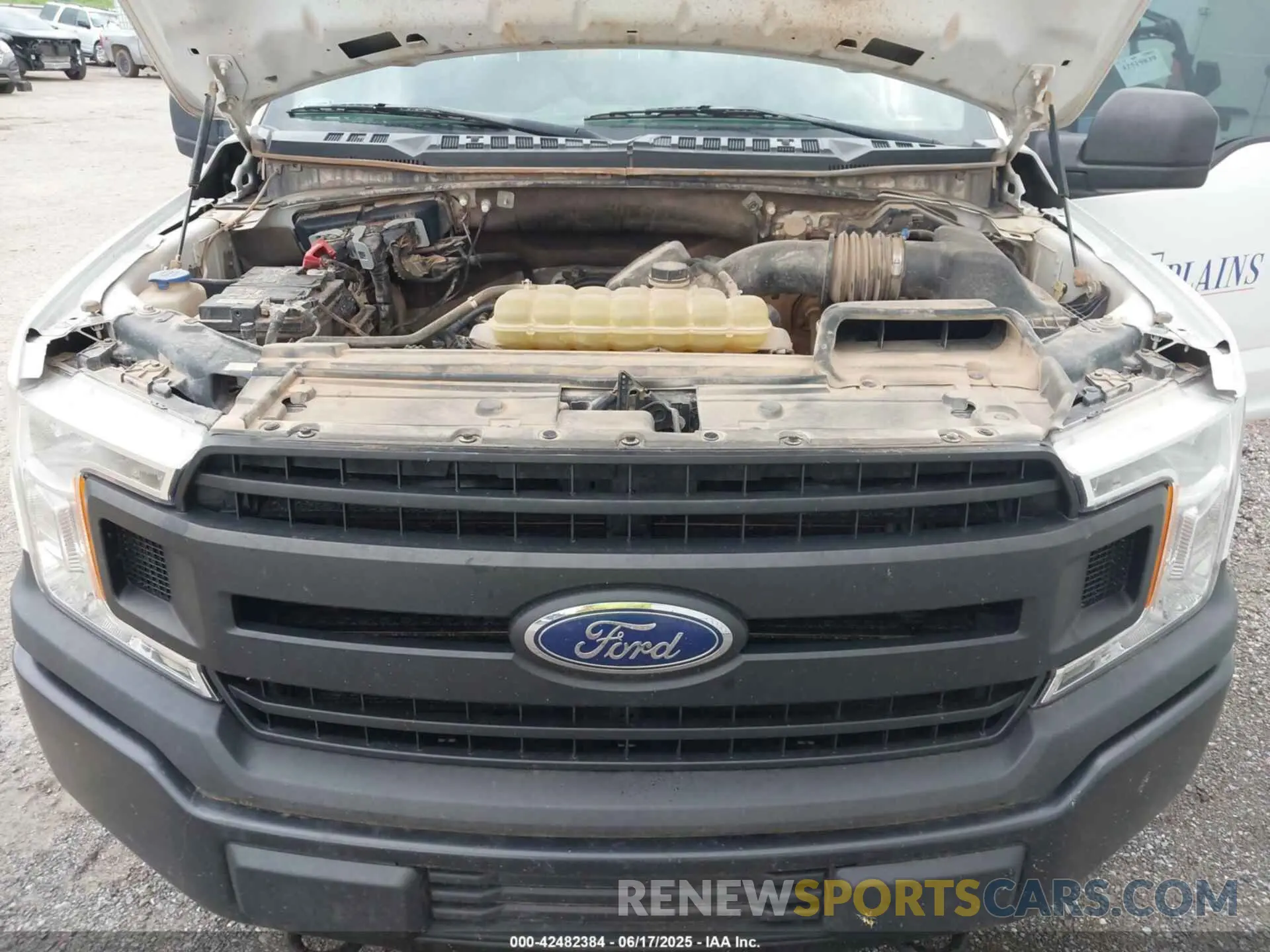 10 Photograph of a damaged car 1FTFX1E57LKD83380 FORD F-150 2020