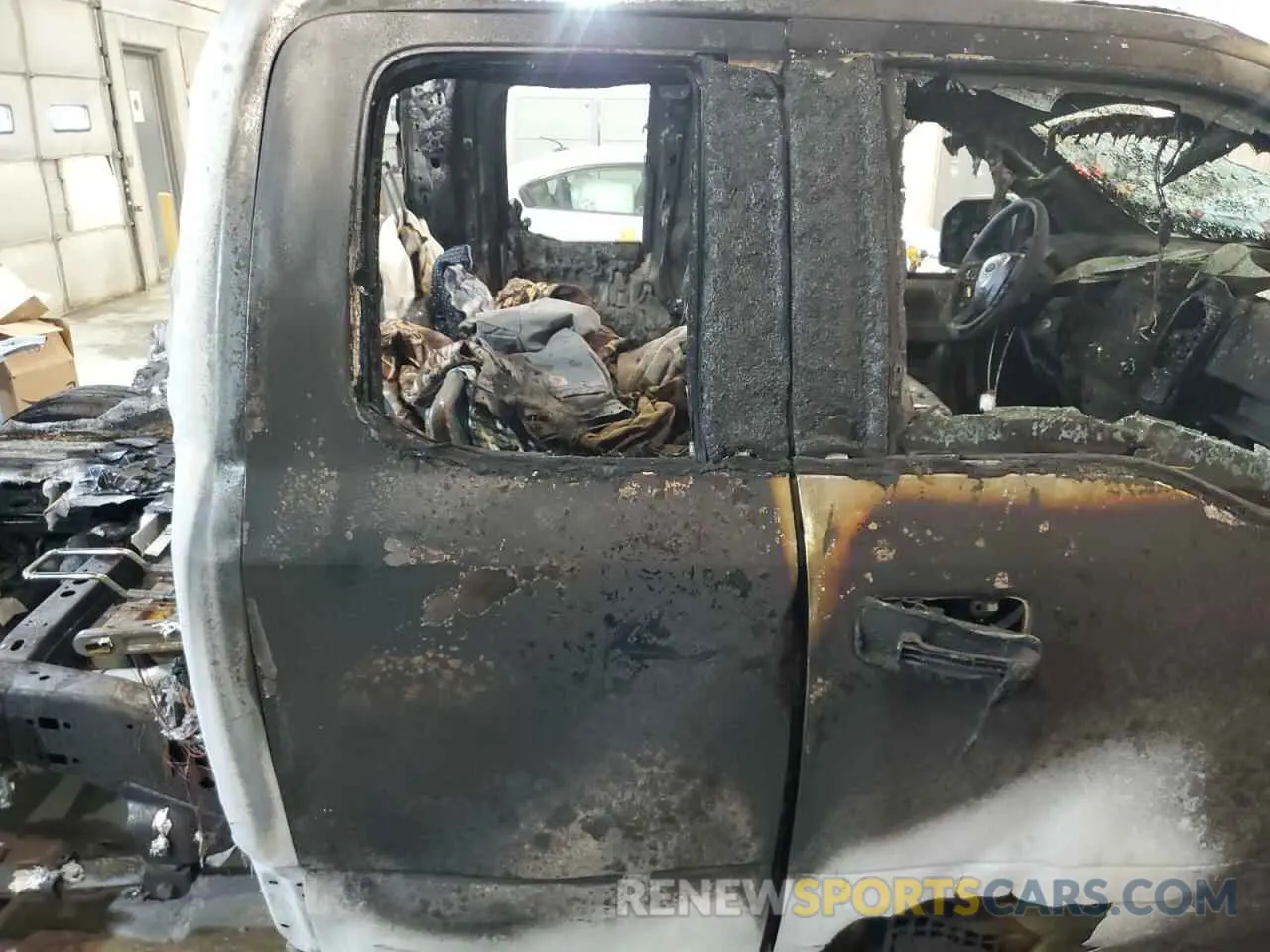 10 Photograph of a damaged car 1FTFX1E57LKF45525 FORD F-150 2020
