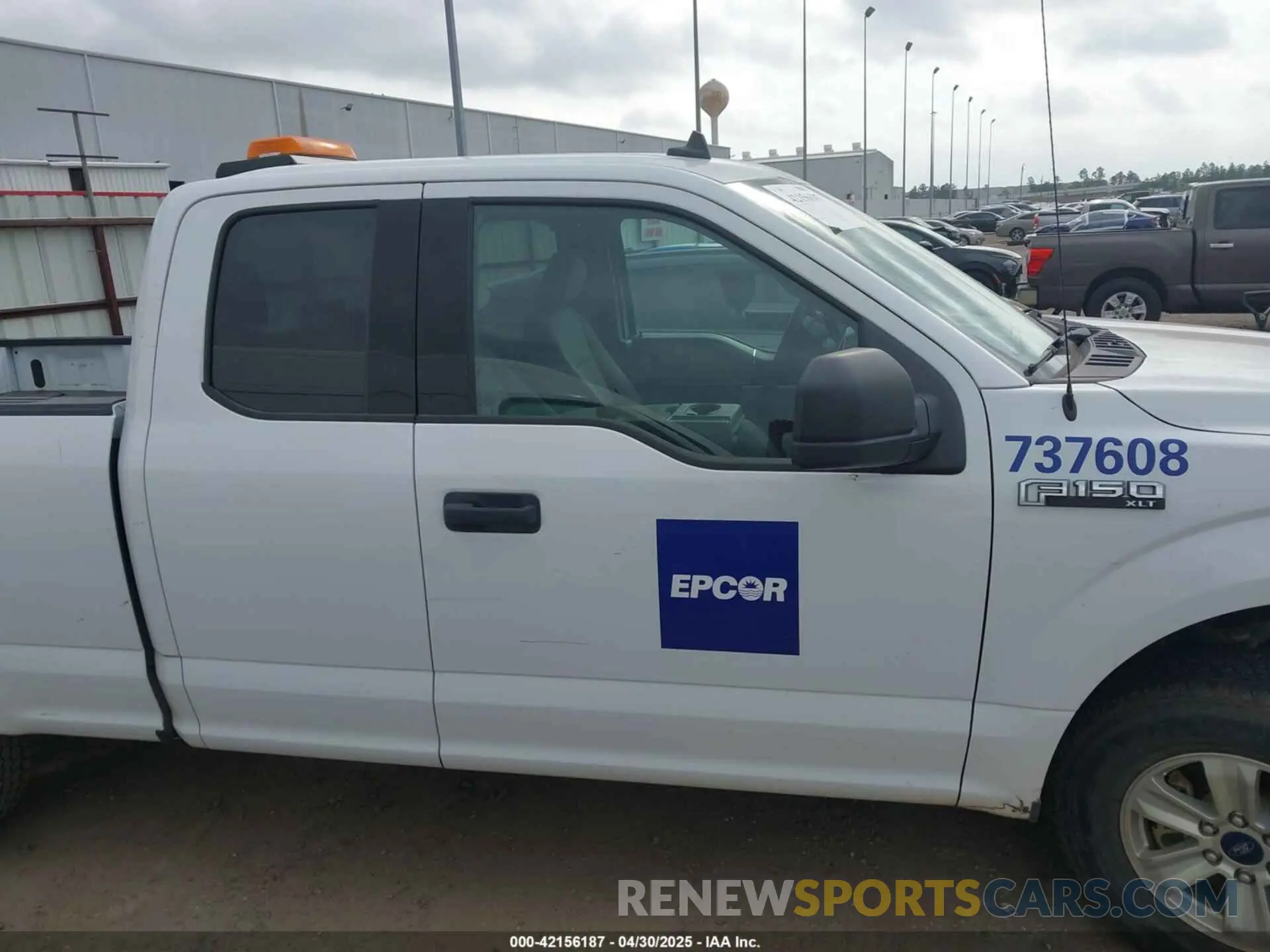 14 Photograph of a damaged car 1FTFX1E5XLFA38515 FORD F-150 2020