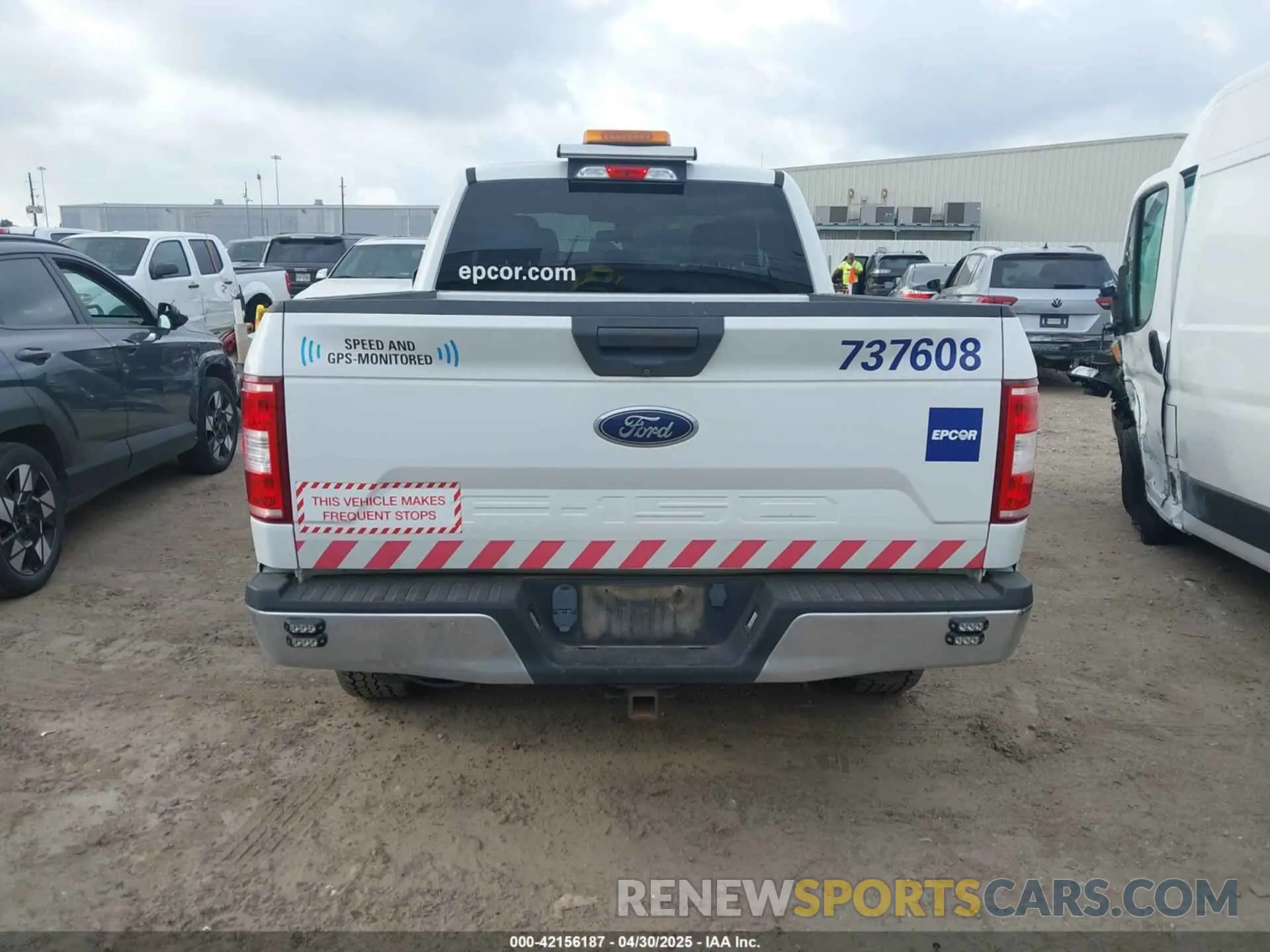 17 Photograph of a damaged car 1FTFX1E5XLFA38515 FORD F-150 2020