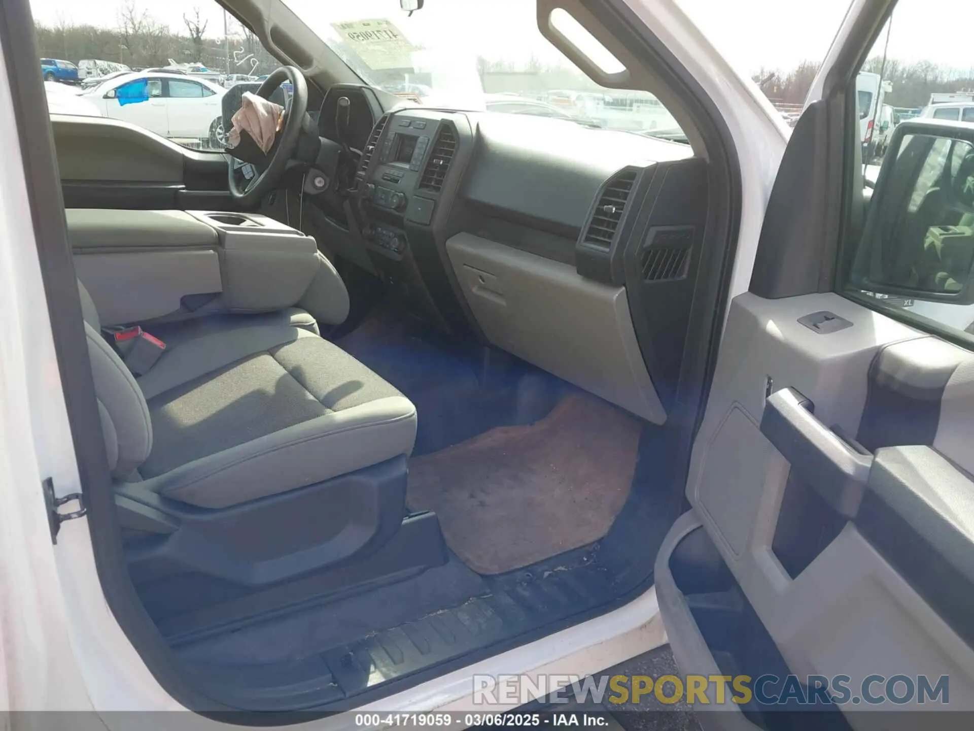 5 Photograph of a damaged car 1FTMF1CB0LKD63815 FORD F-150 2020