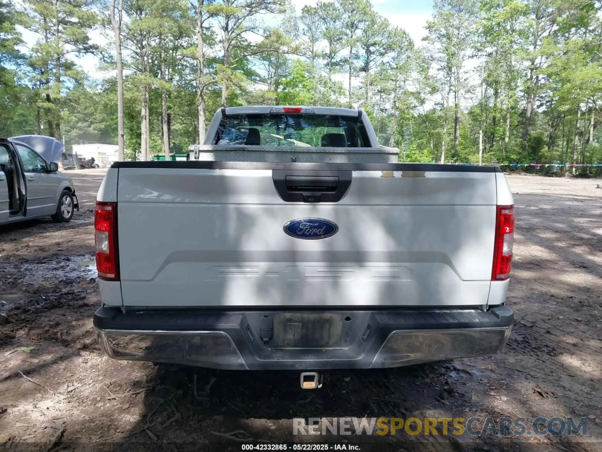 16 Photograph of a damaged car 1FTMF1CB8LKF35069 FORD F-150 2020