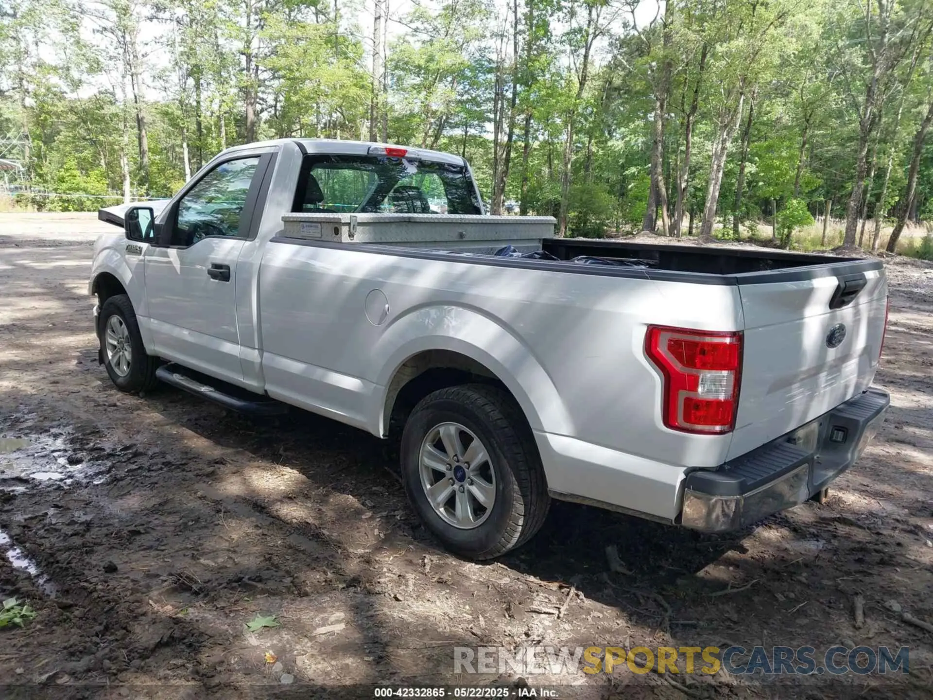 3 Photograph of a damaged car 1FTMF1CB8LKF35069 FORD F-150 2020
