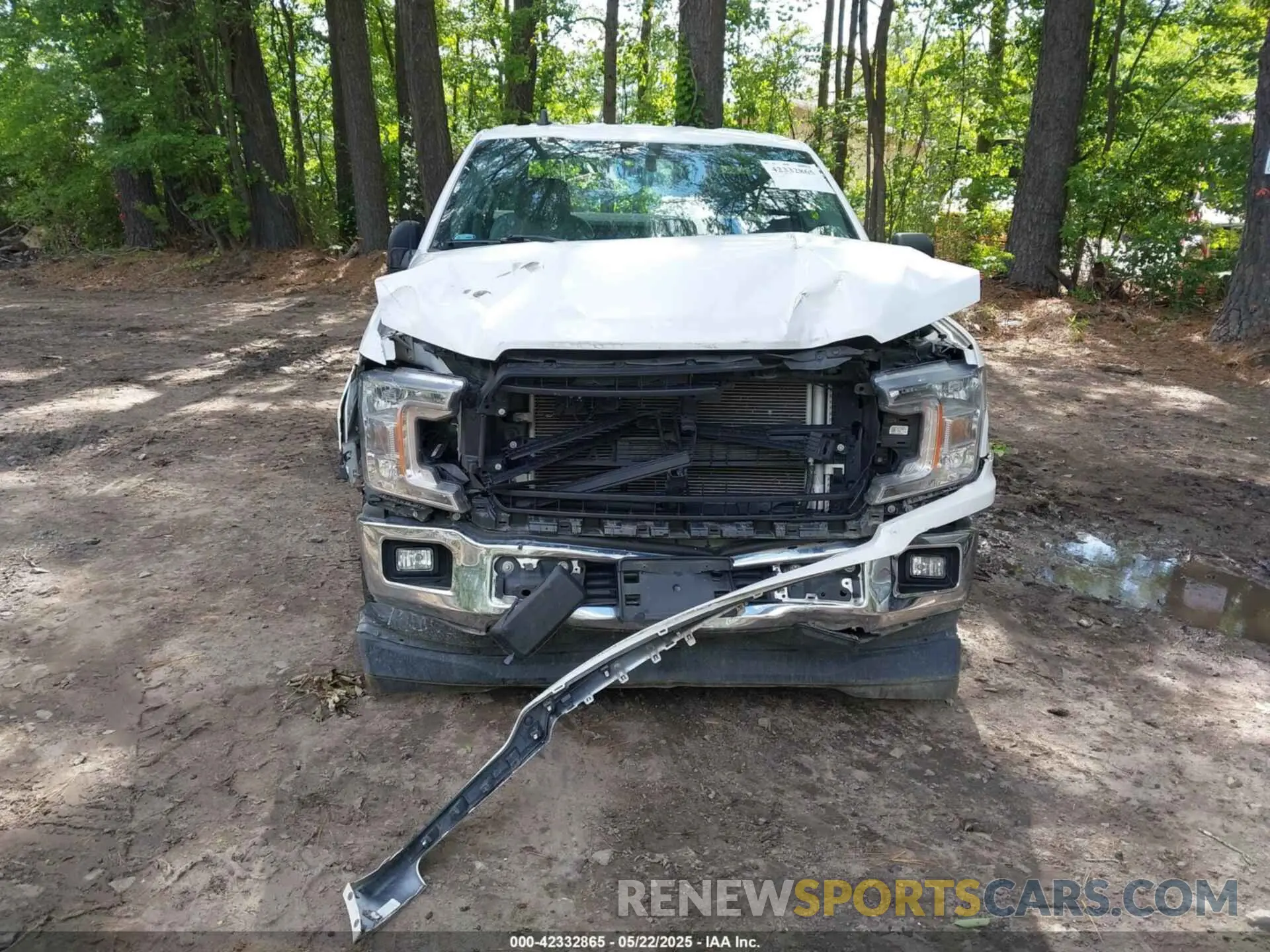 6 Photograph of a damaged car 1FTMF1CB8LKF35069 FORD F-150 2020