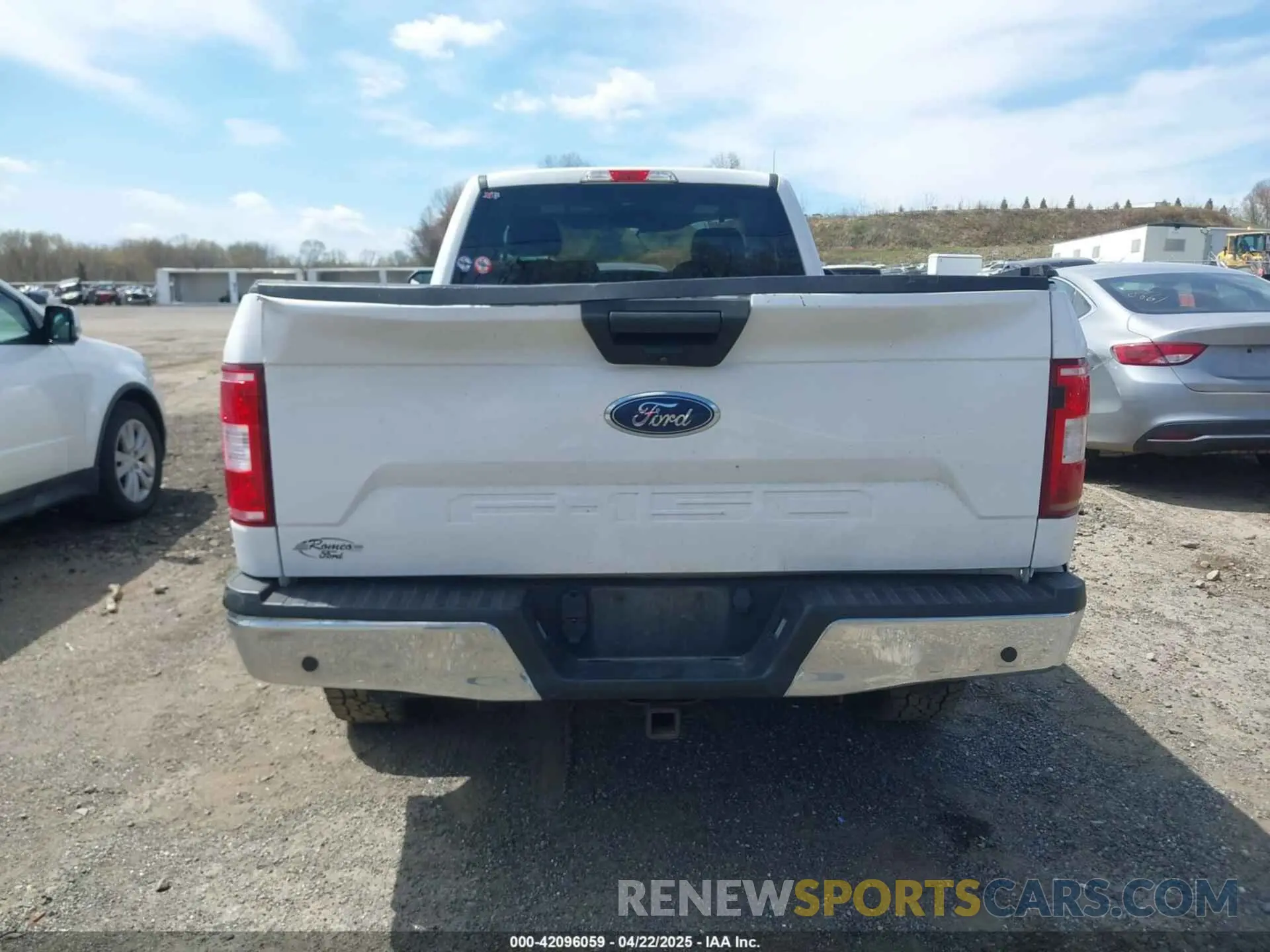 16 Photograph of a damaged car 1FTMF1E56LKD00371 FORD F-150 2020